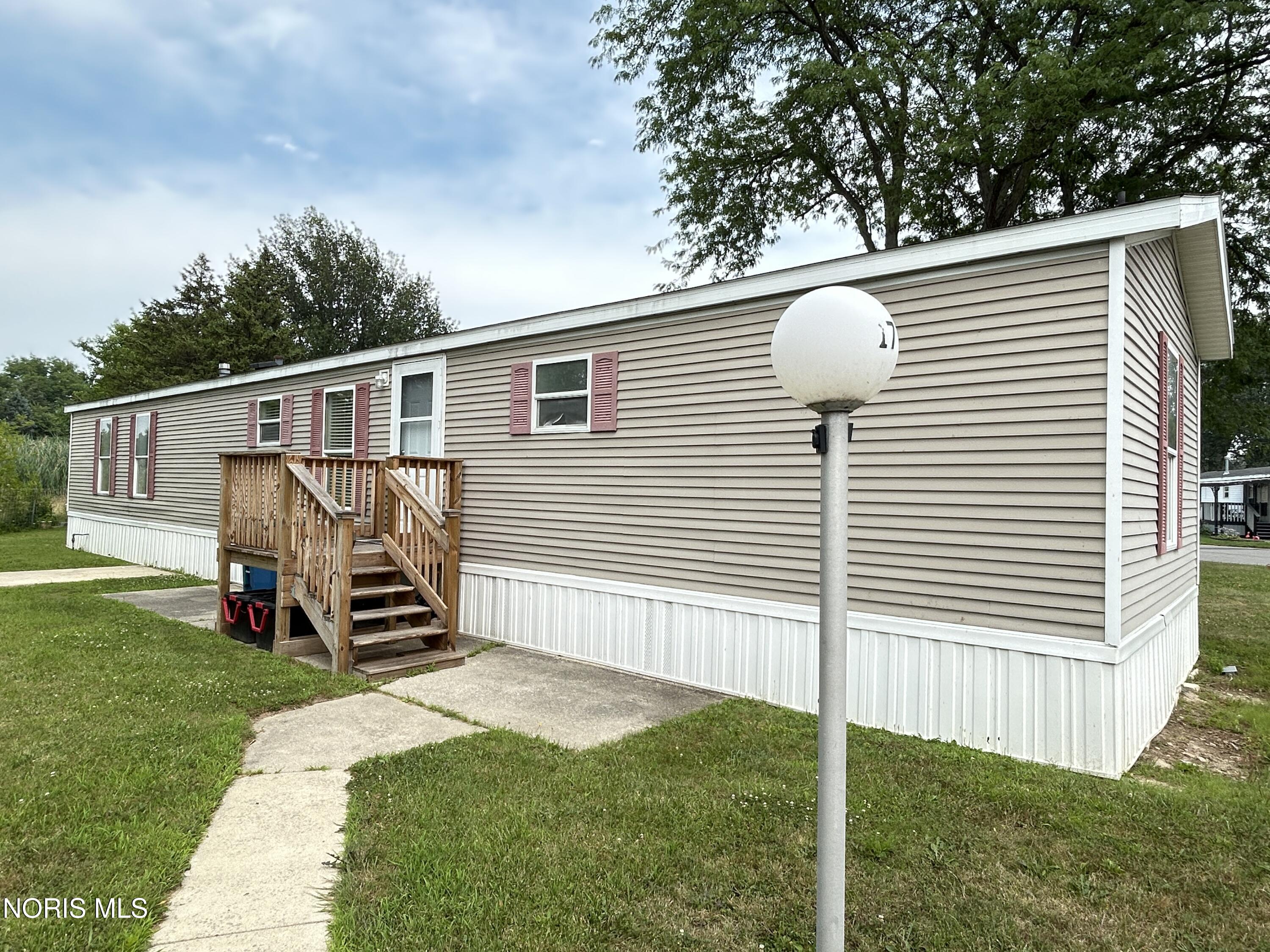 1730 Port Clinton Road, 17 — photo