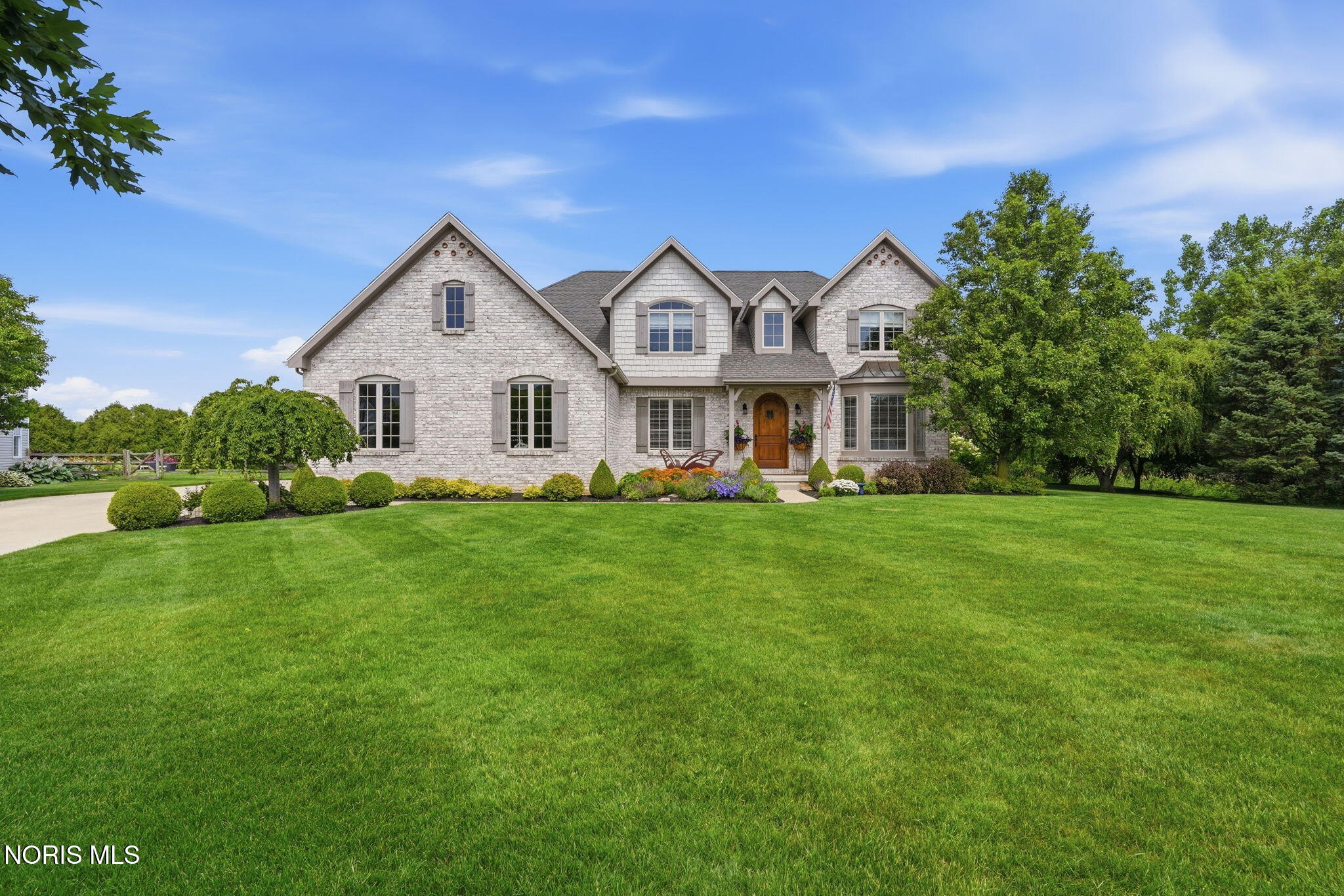 9258 Twin Creek Lane — photo