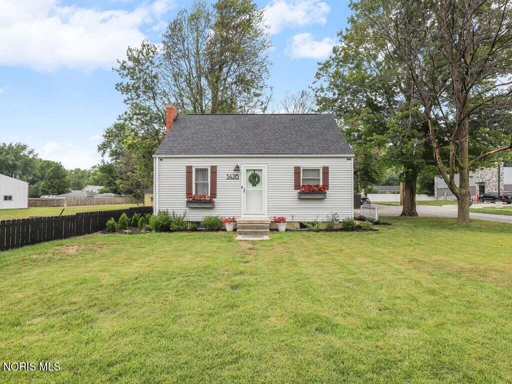 5426 W Alexis Road — photo