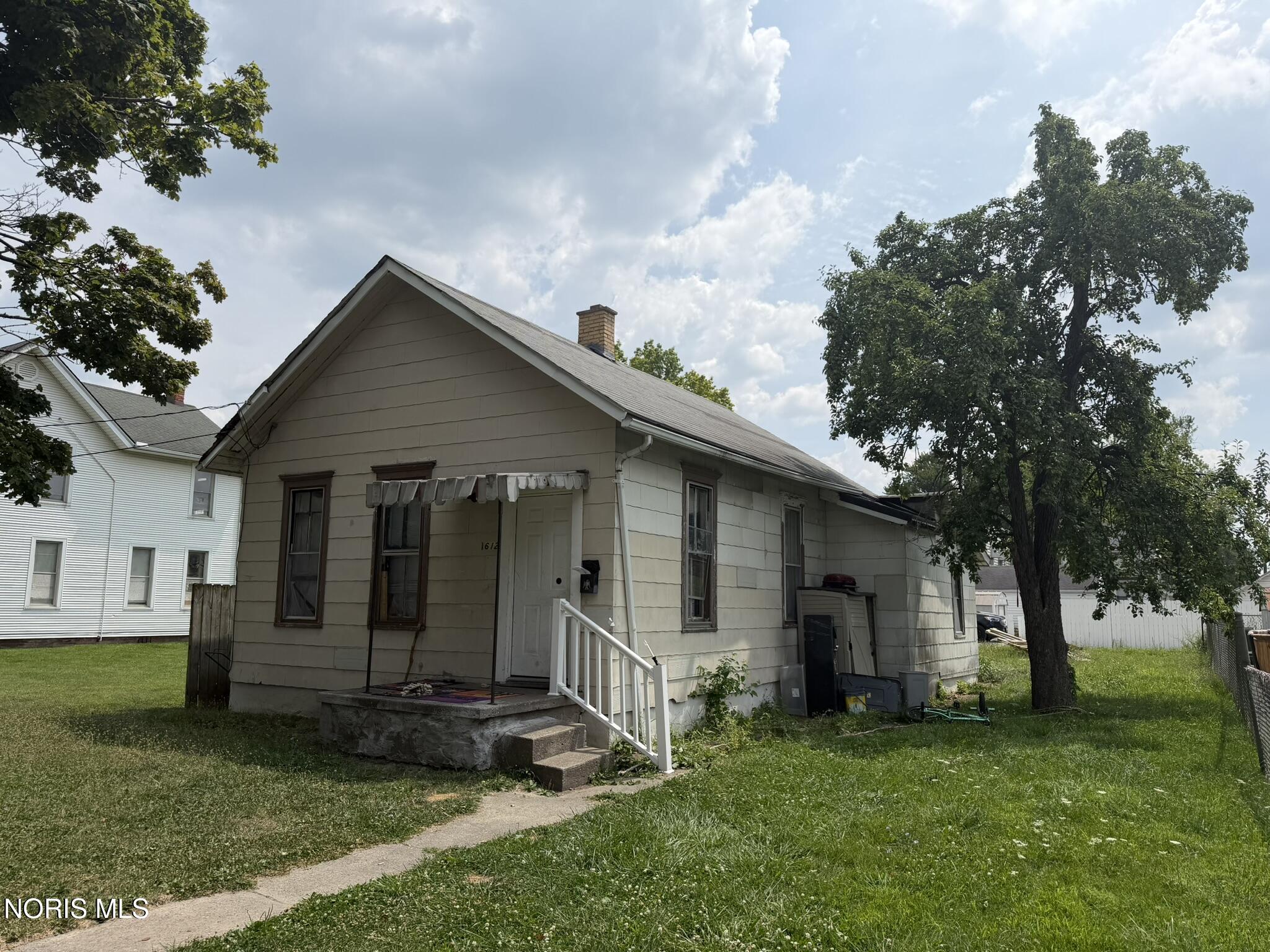 1612 Hurd Street — photo