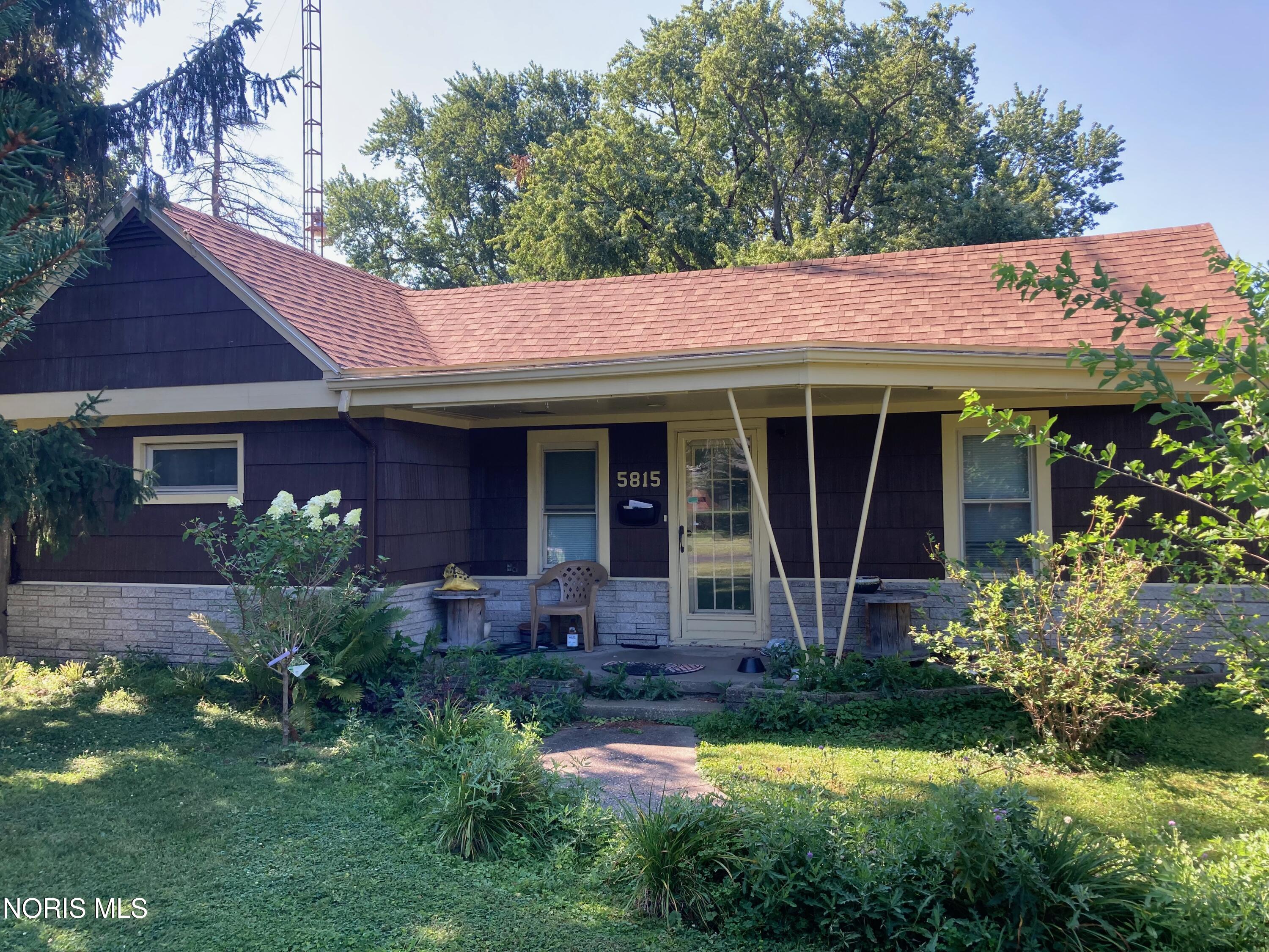 5815 Carnation Drive — photo