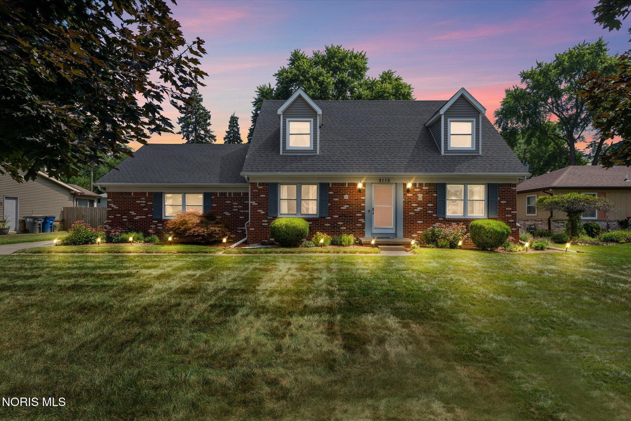 2115 Thornapple Drive — photo