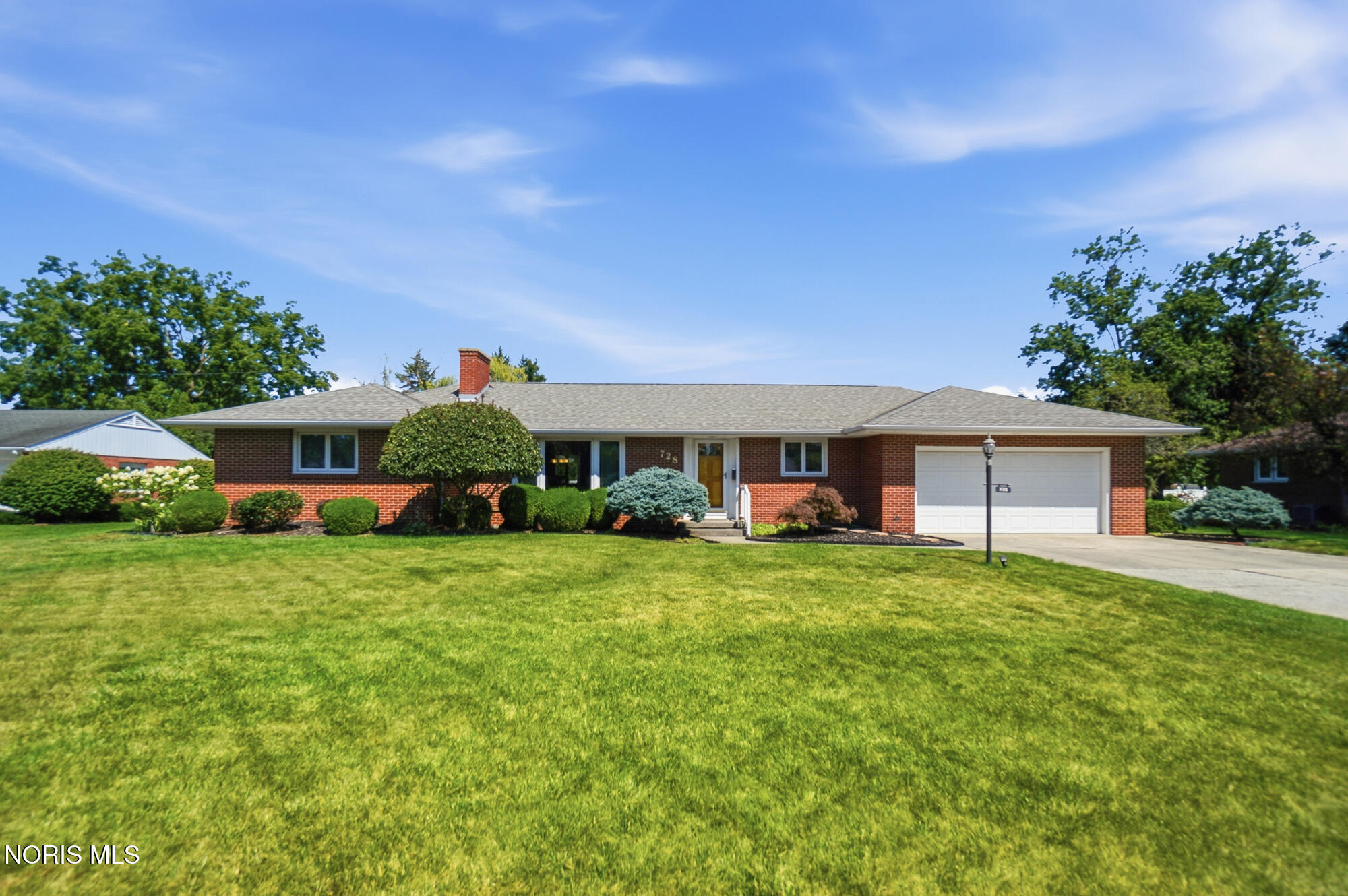728 W Circle Drive — photo