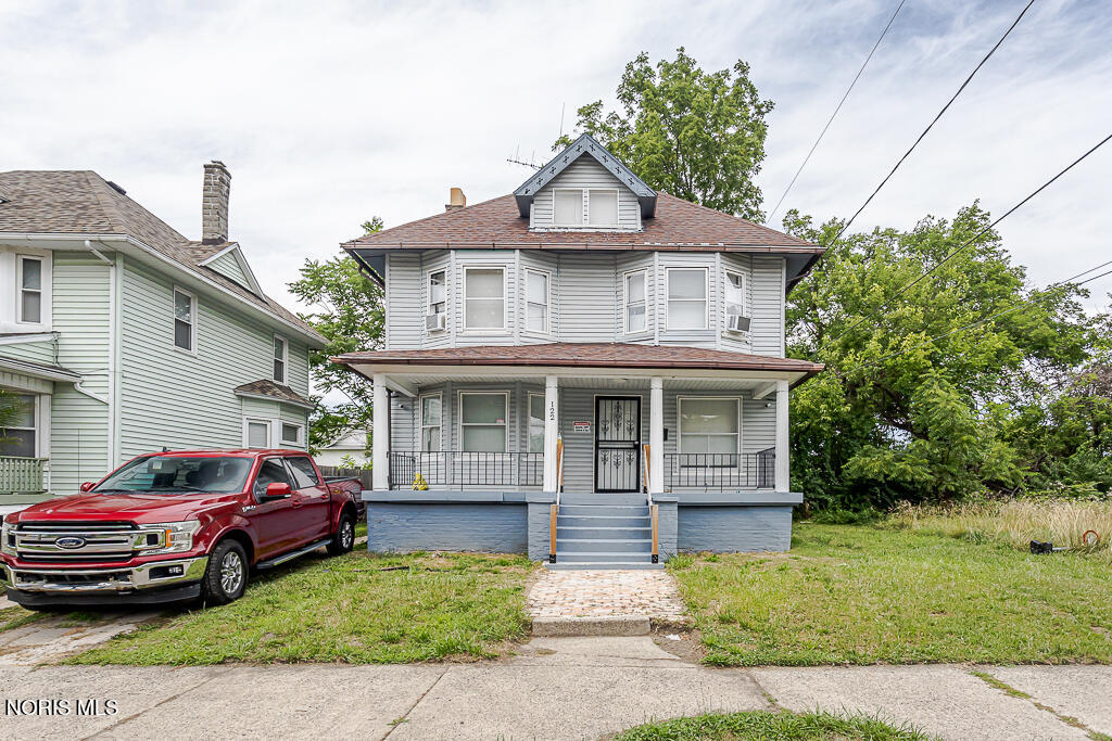 122 Columbia Street — photo