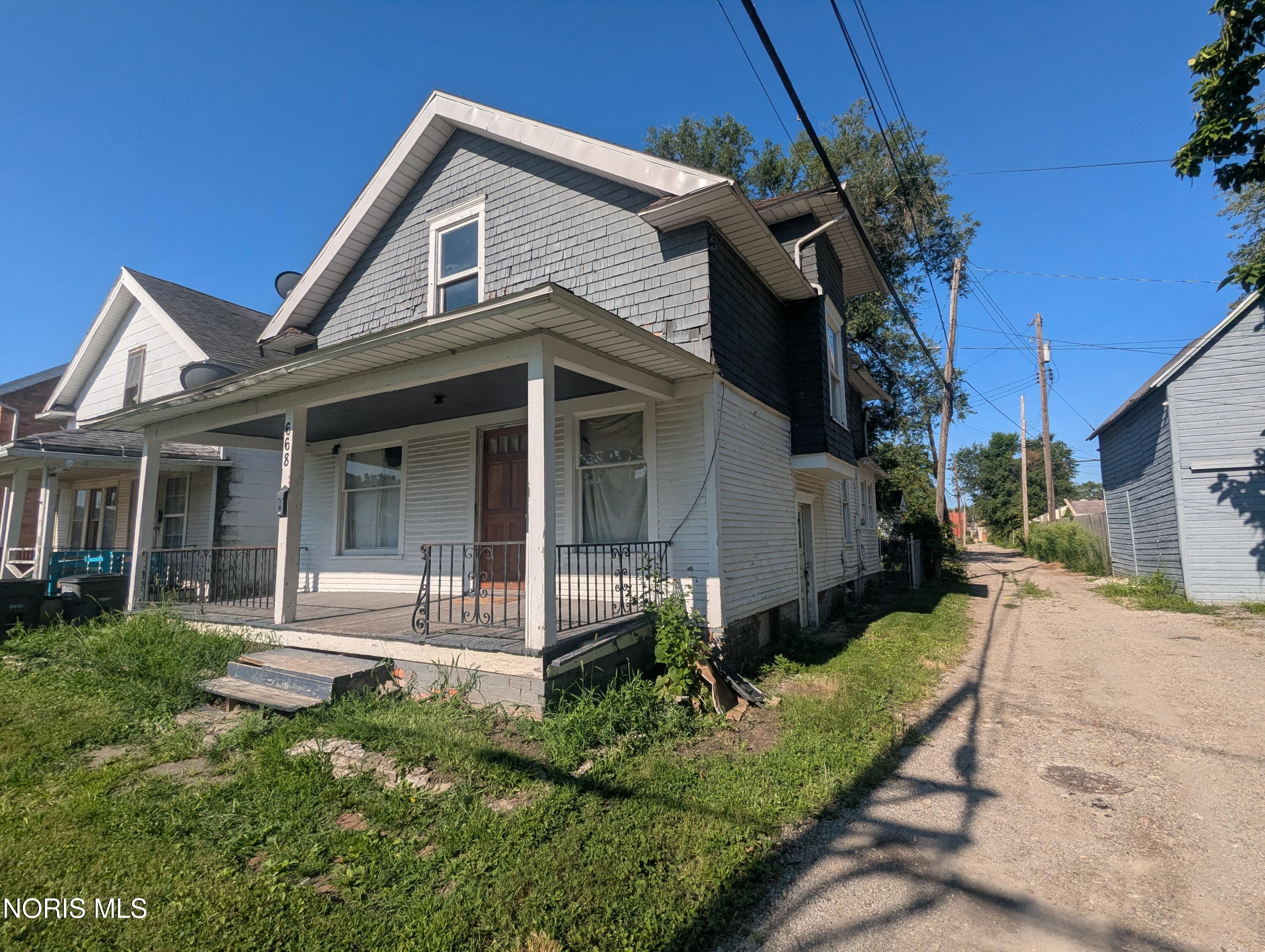 668 Bowman Street — photo