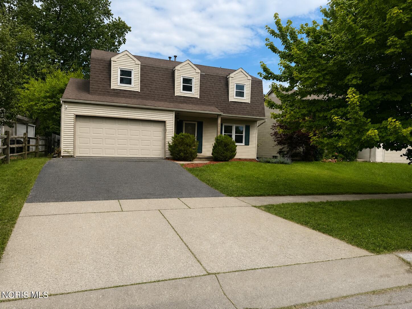 6011 Willowvale Drive — photo
