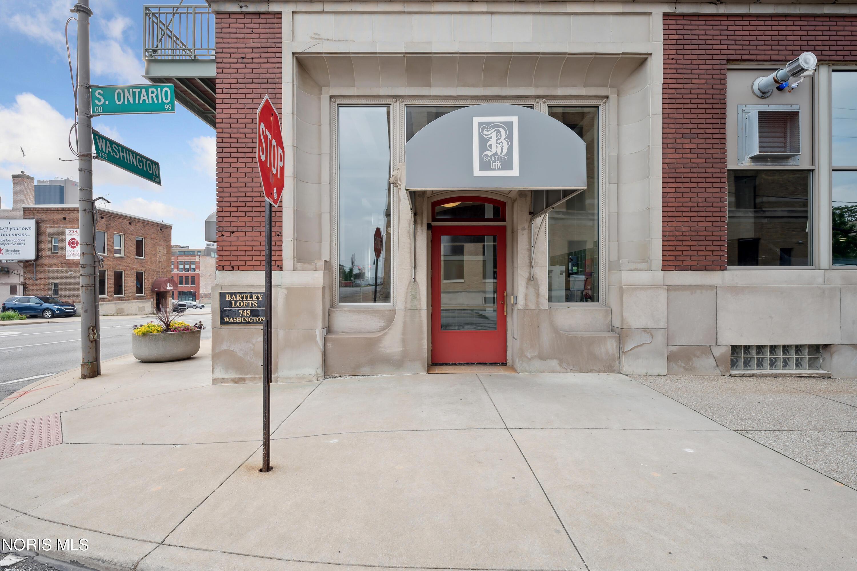 745 Washington Street, Apt 305 — photo
