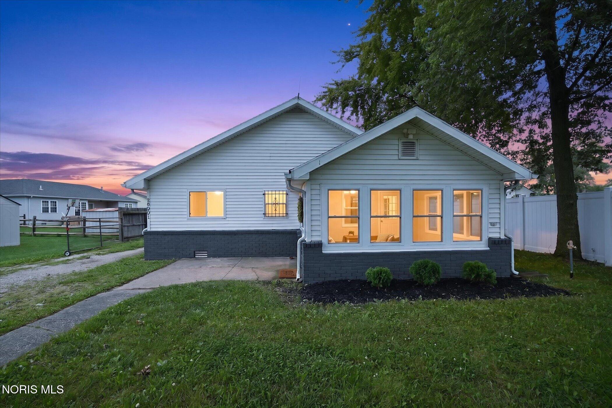 28992 Tracy Road — photo