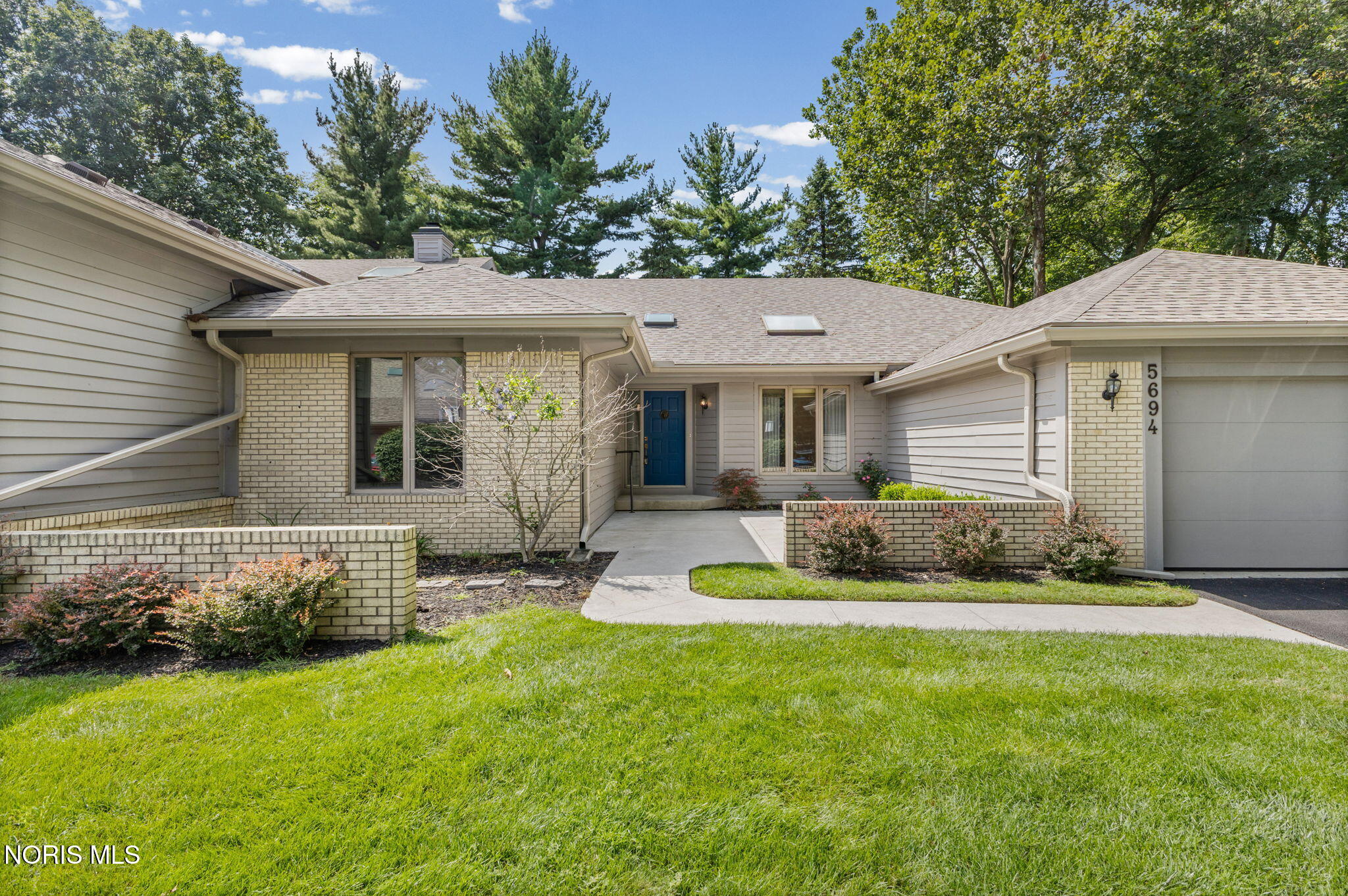 5694 Corey Cove — photo