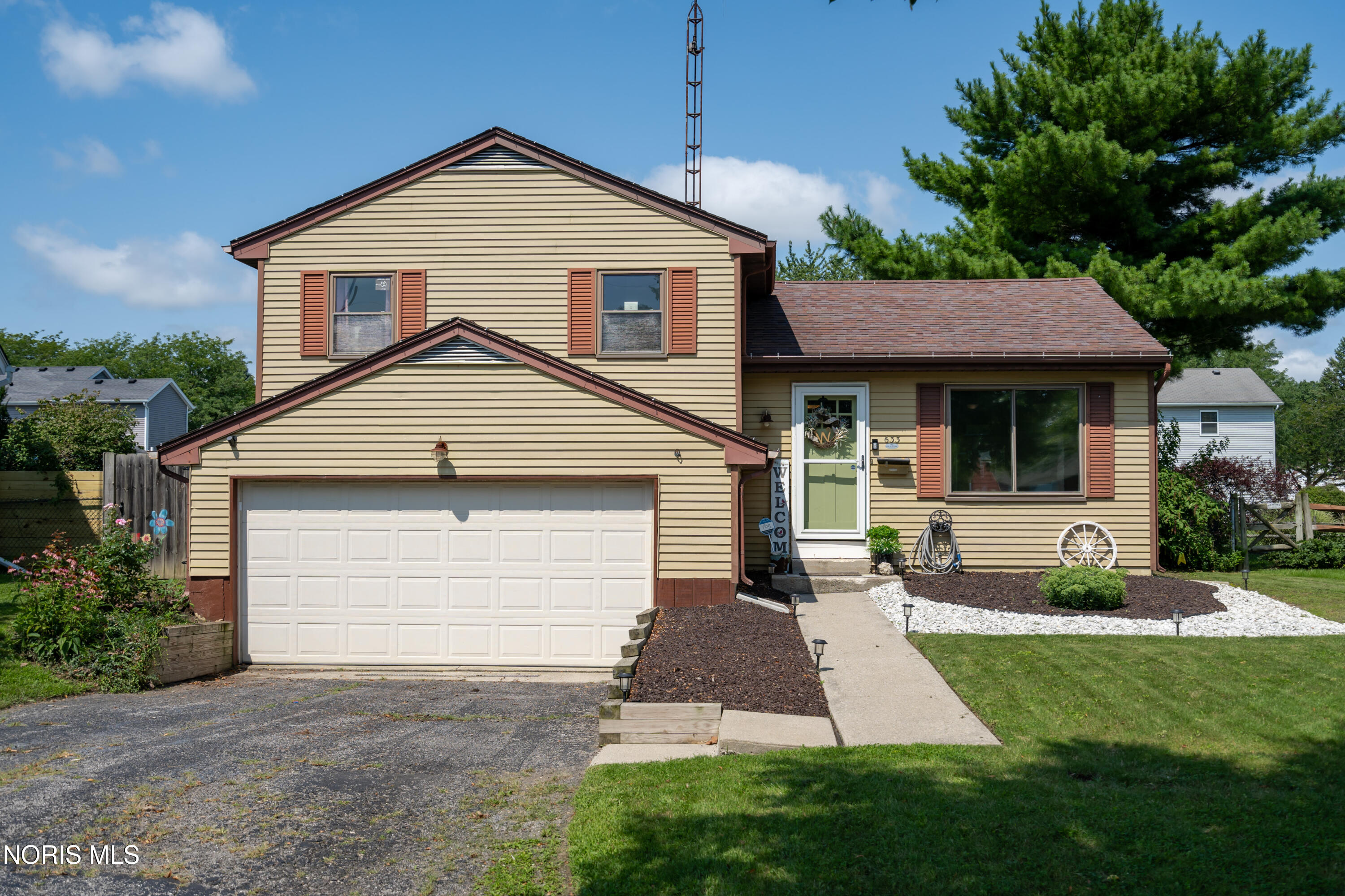 633 Southfield Drive — photo