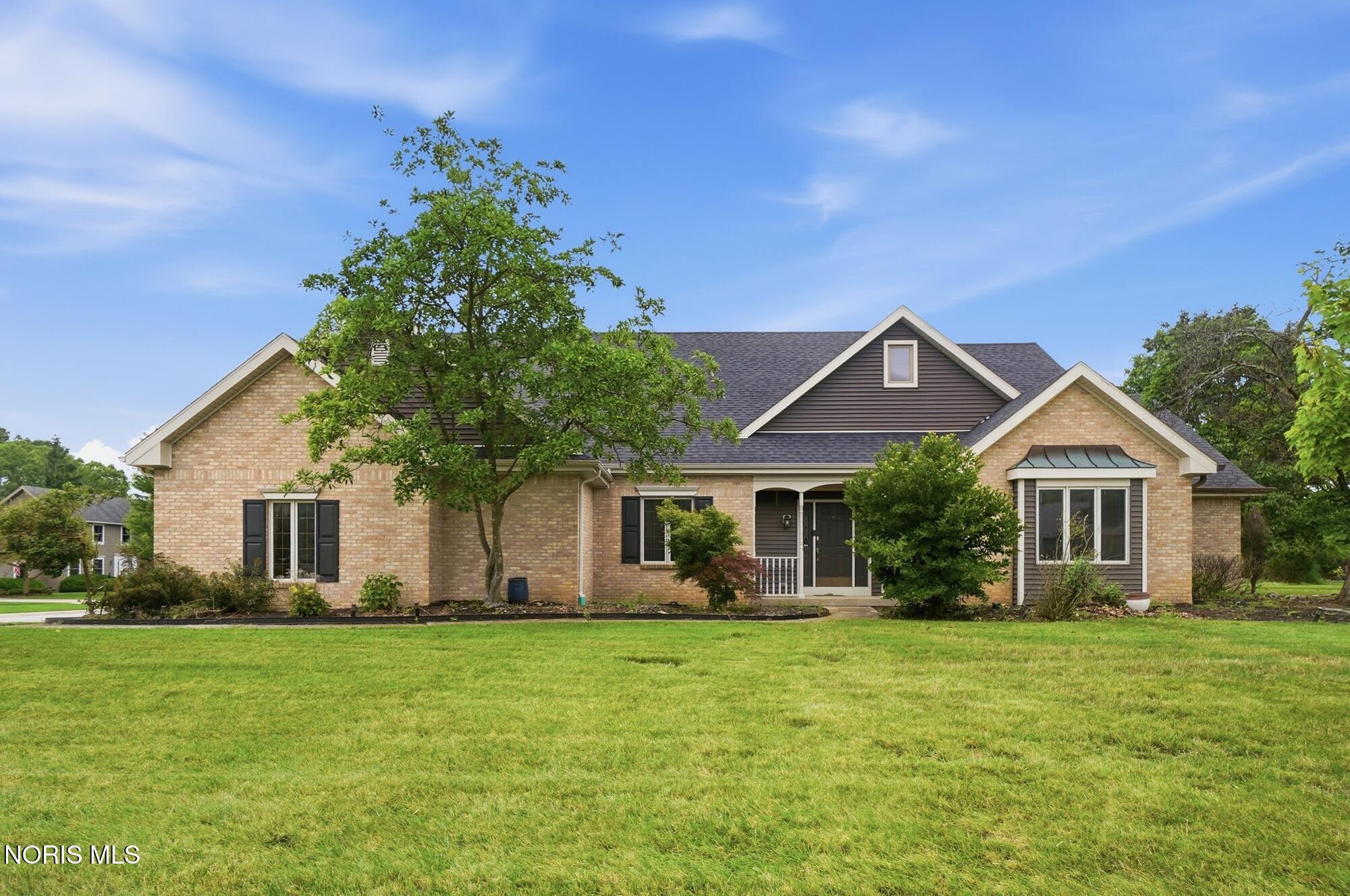 820 Bitterbrush Lane — photo