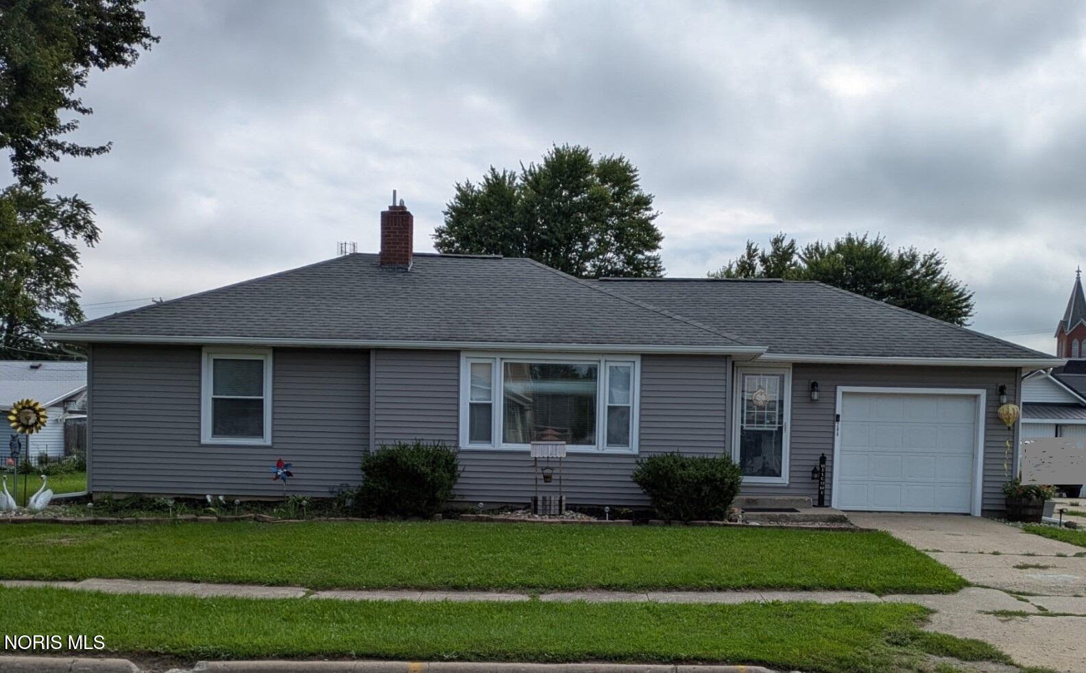 208 N Michigan Street — photo