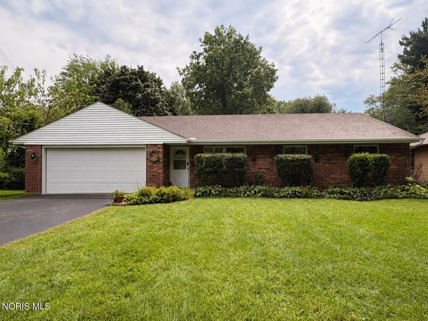 5715 Sloan Road — photo