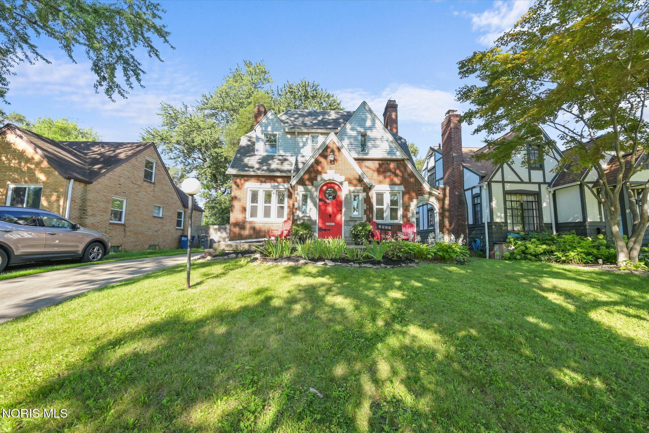2935 Algonquin Parkway — photo
