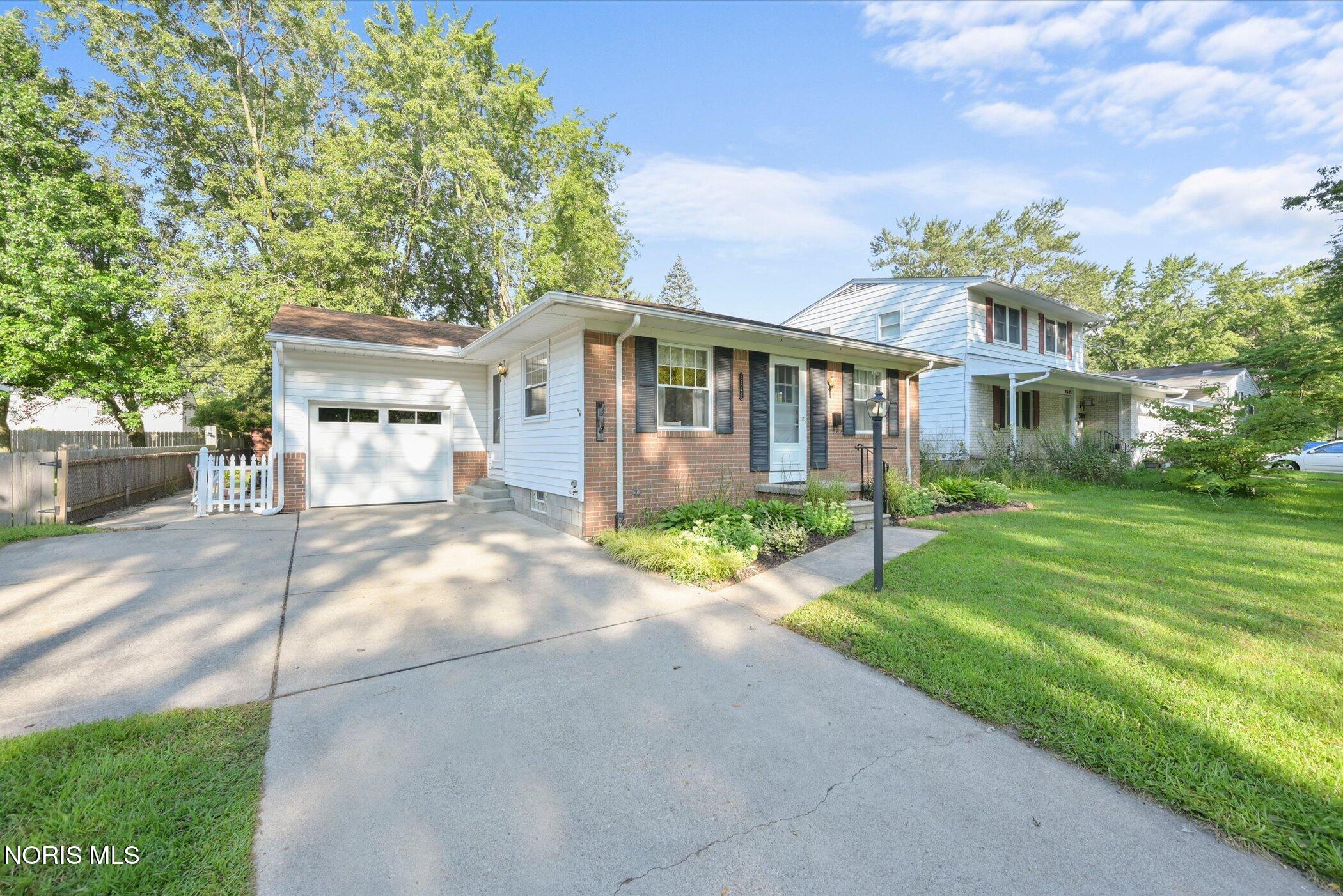 2521 Orchard Hills Boulevard — photo