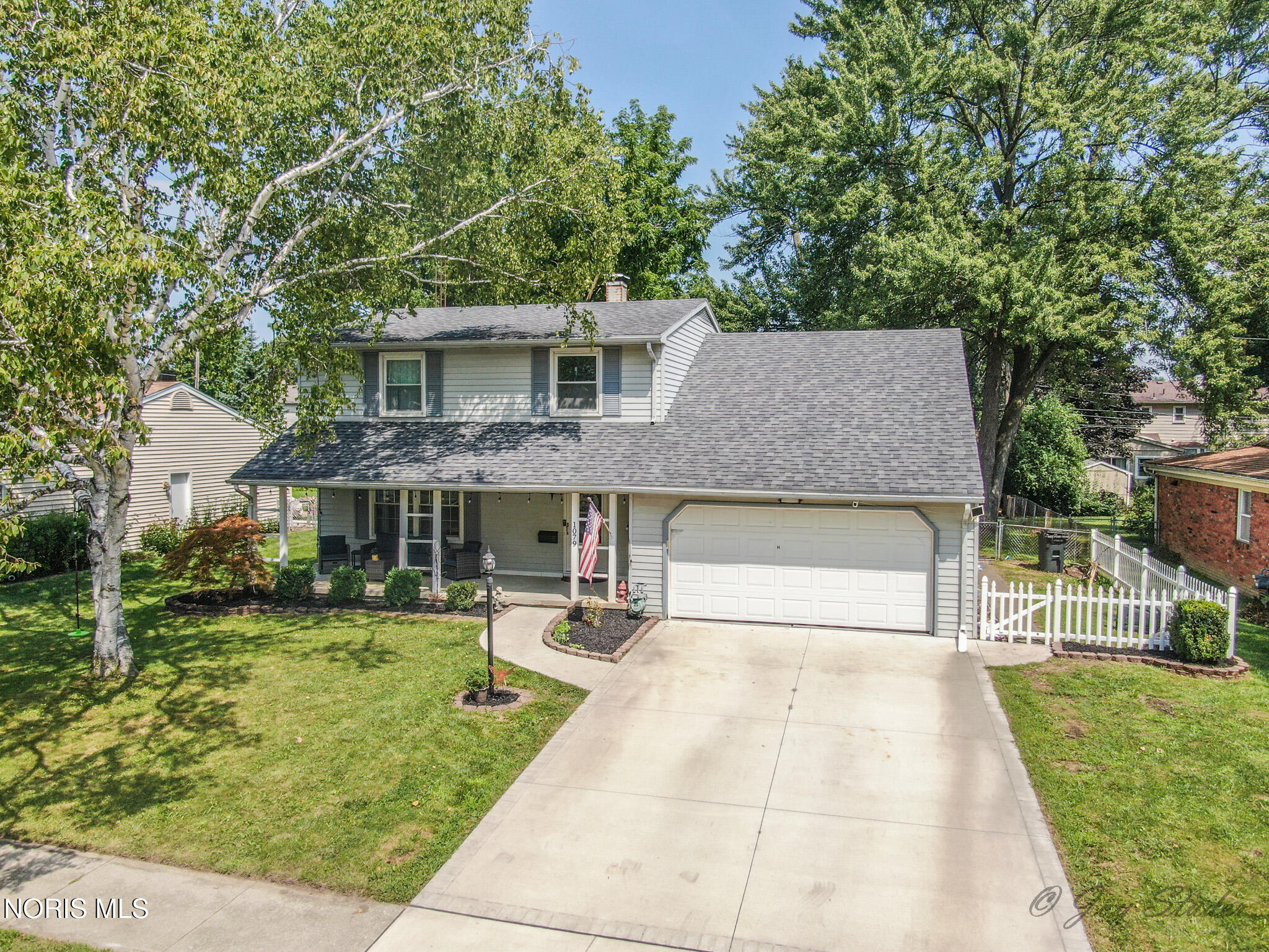 1079 Eastbrook Drive — photo