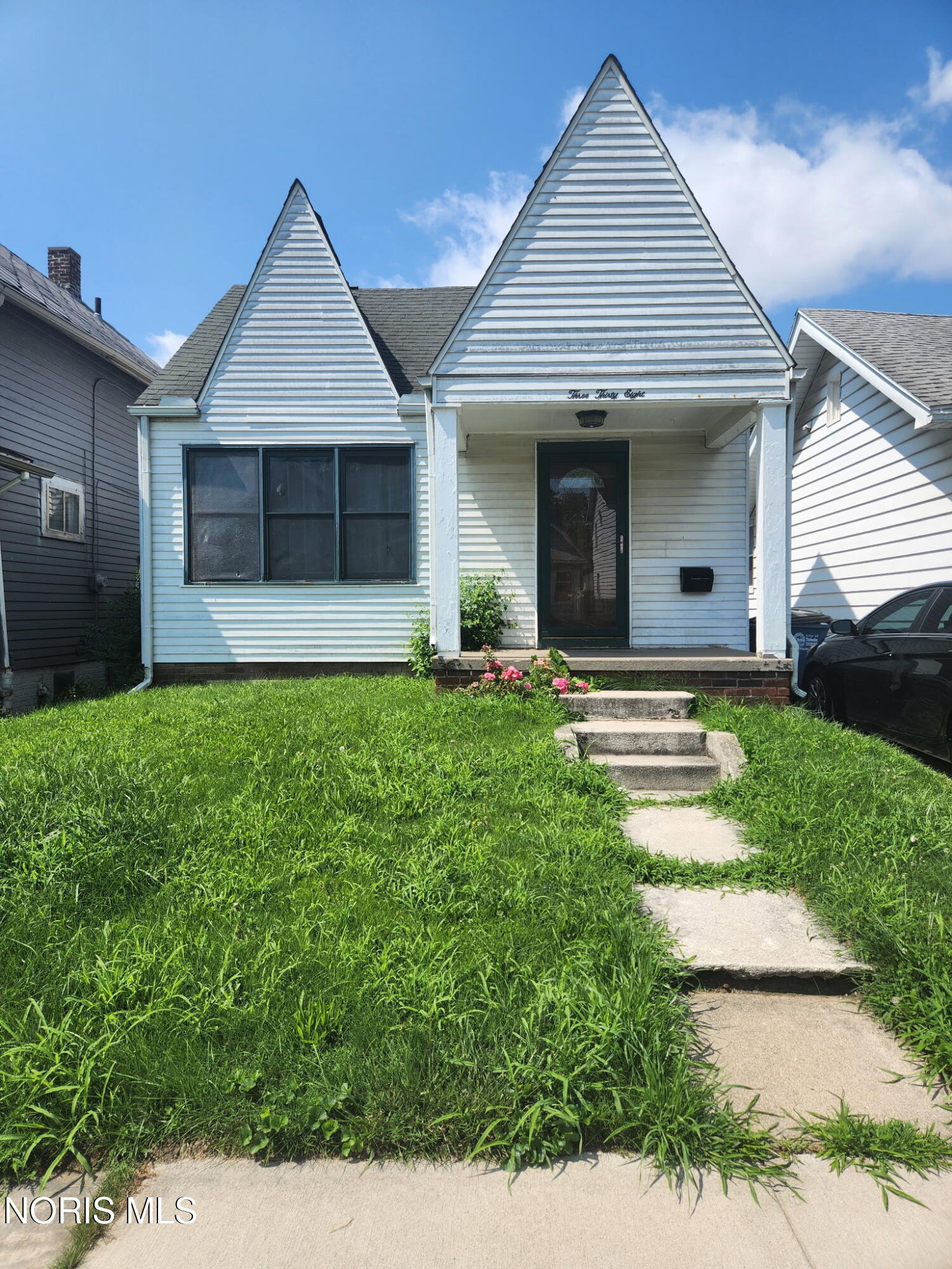 338 Sheldon Street — photo