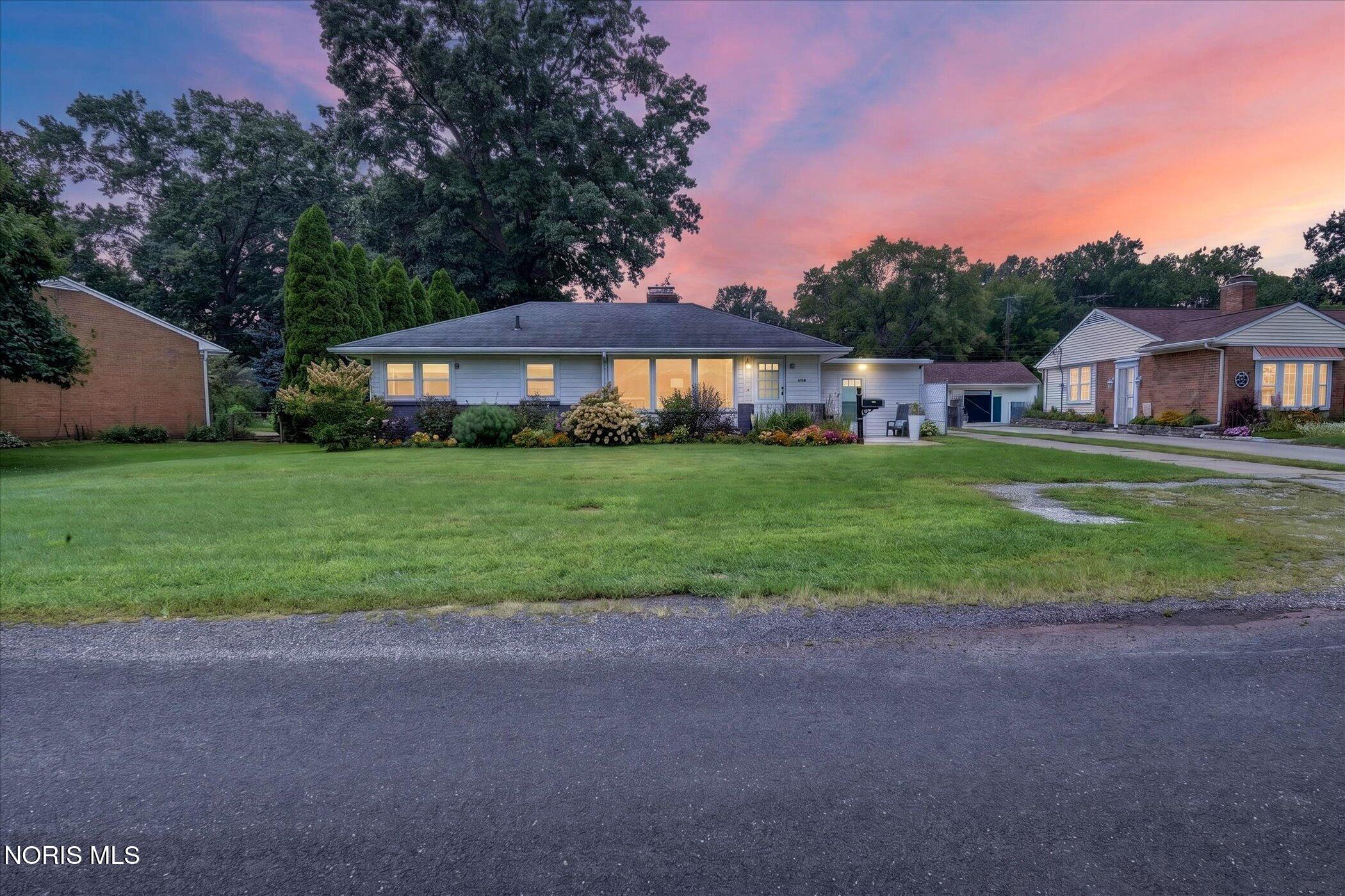 1144 Metcalf Road — photo