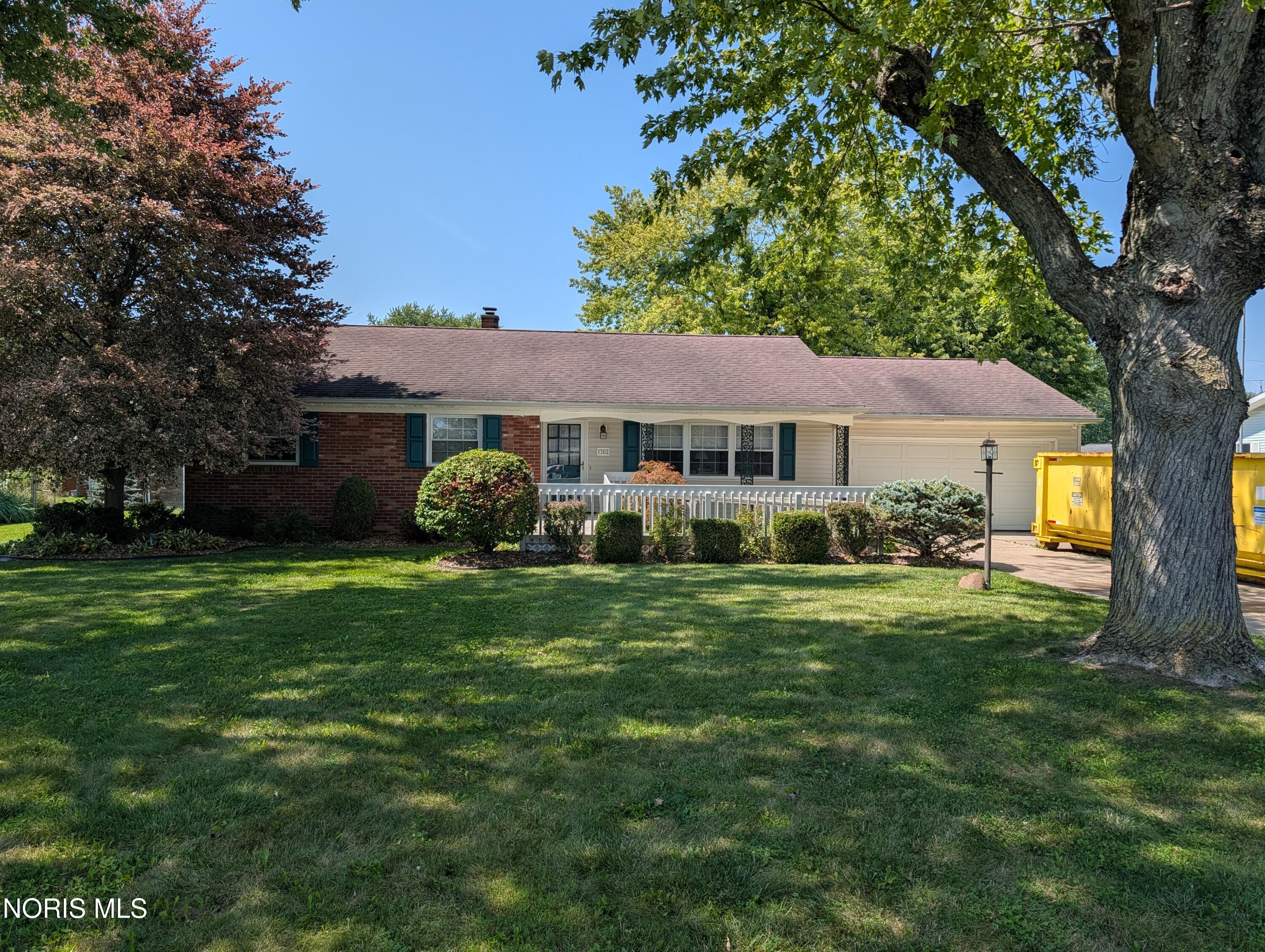 1762 Oak Drive — photo