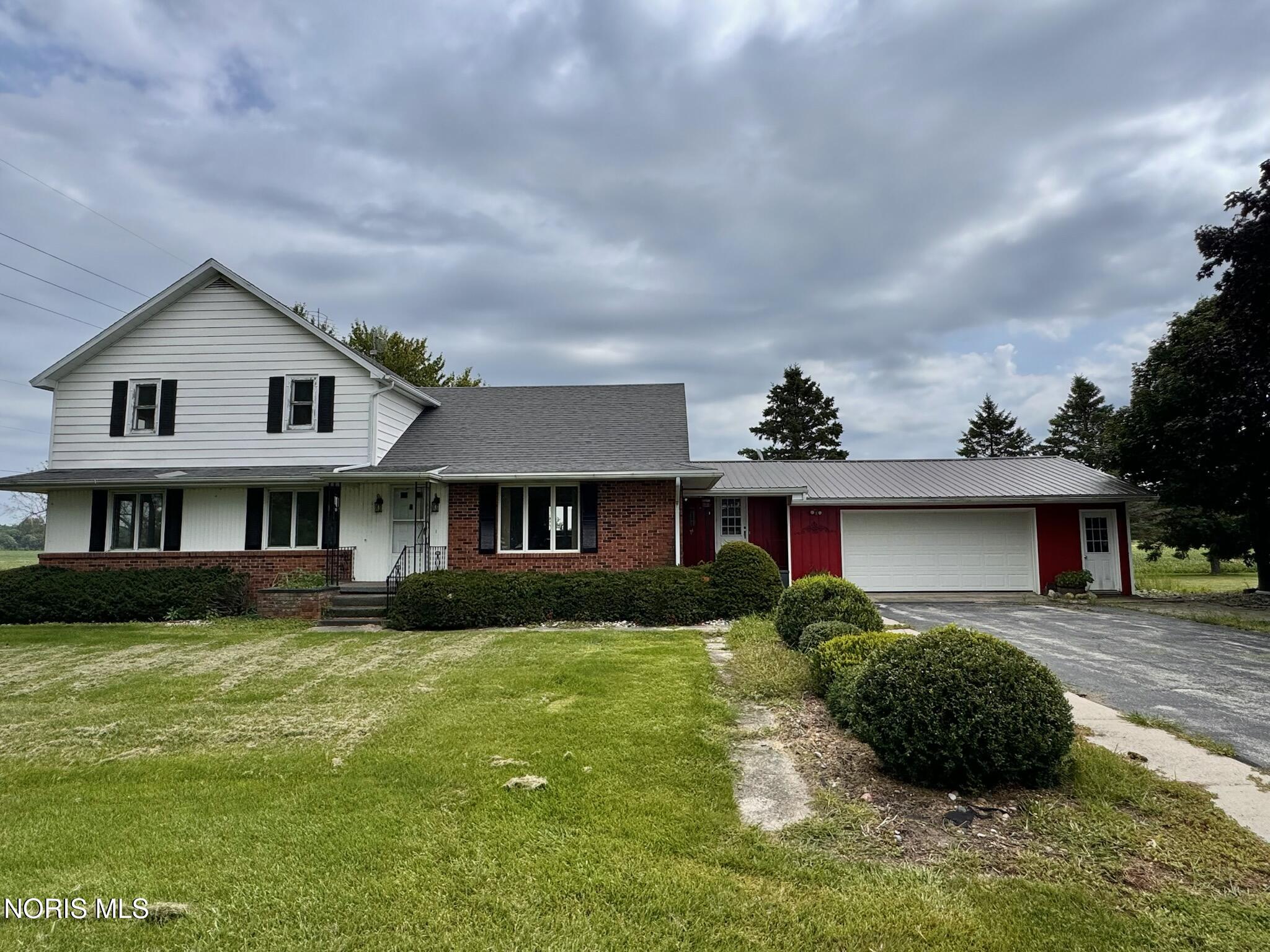 17916 County Road R — photo