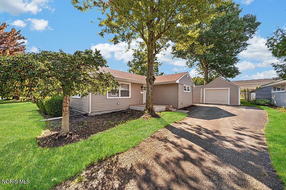 121 Springbrook Drive — photo