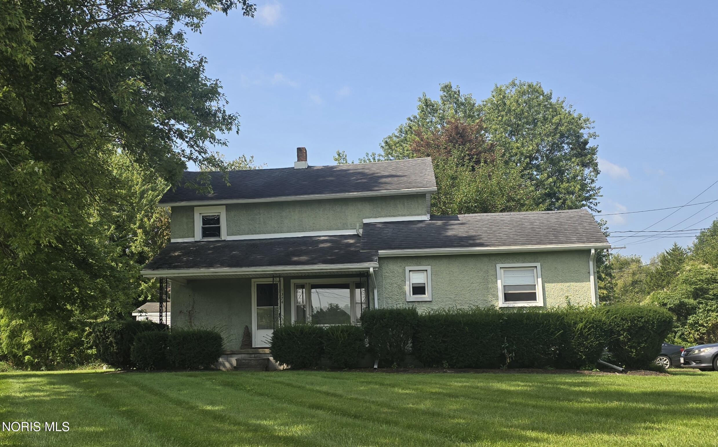 1374 Tiffin Street — photo