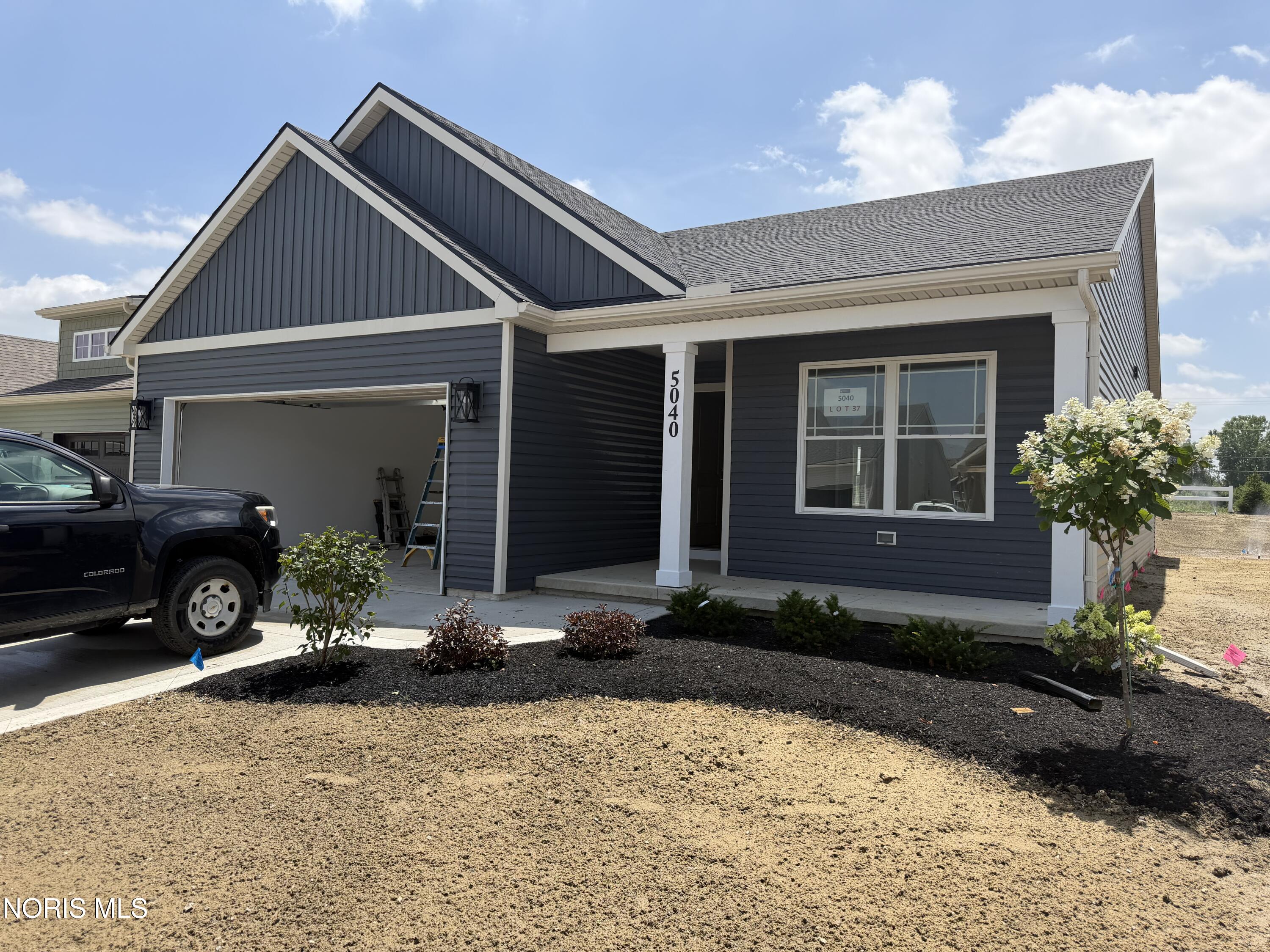 5040 Easton Drive — photo