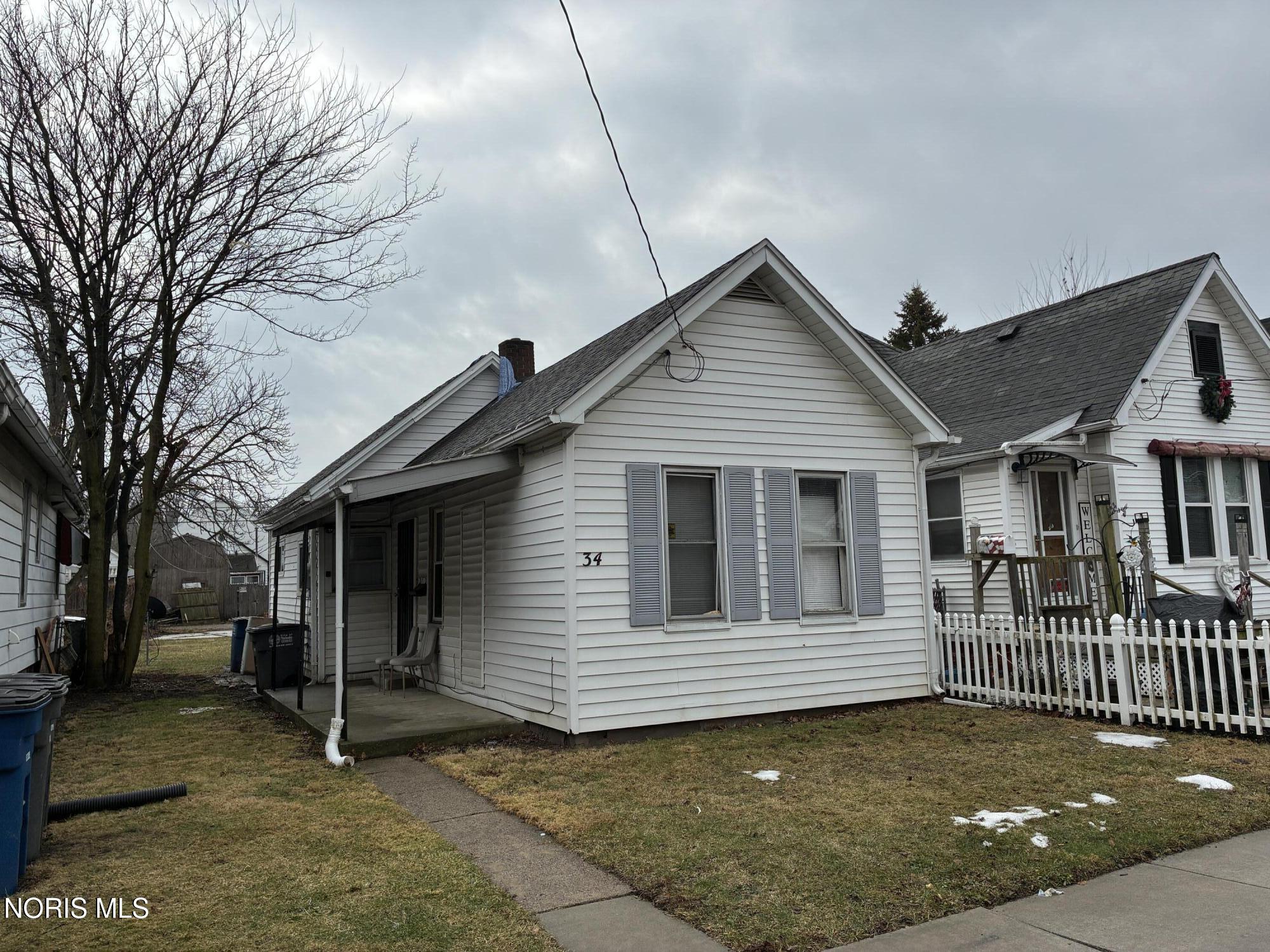 34 E Oakland Street — photo