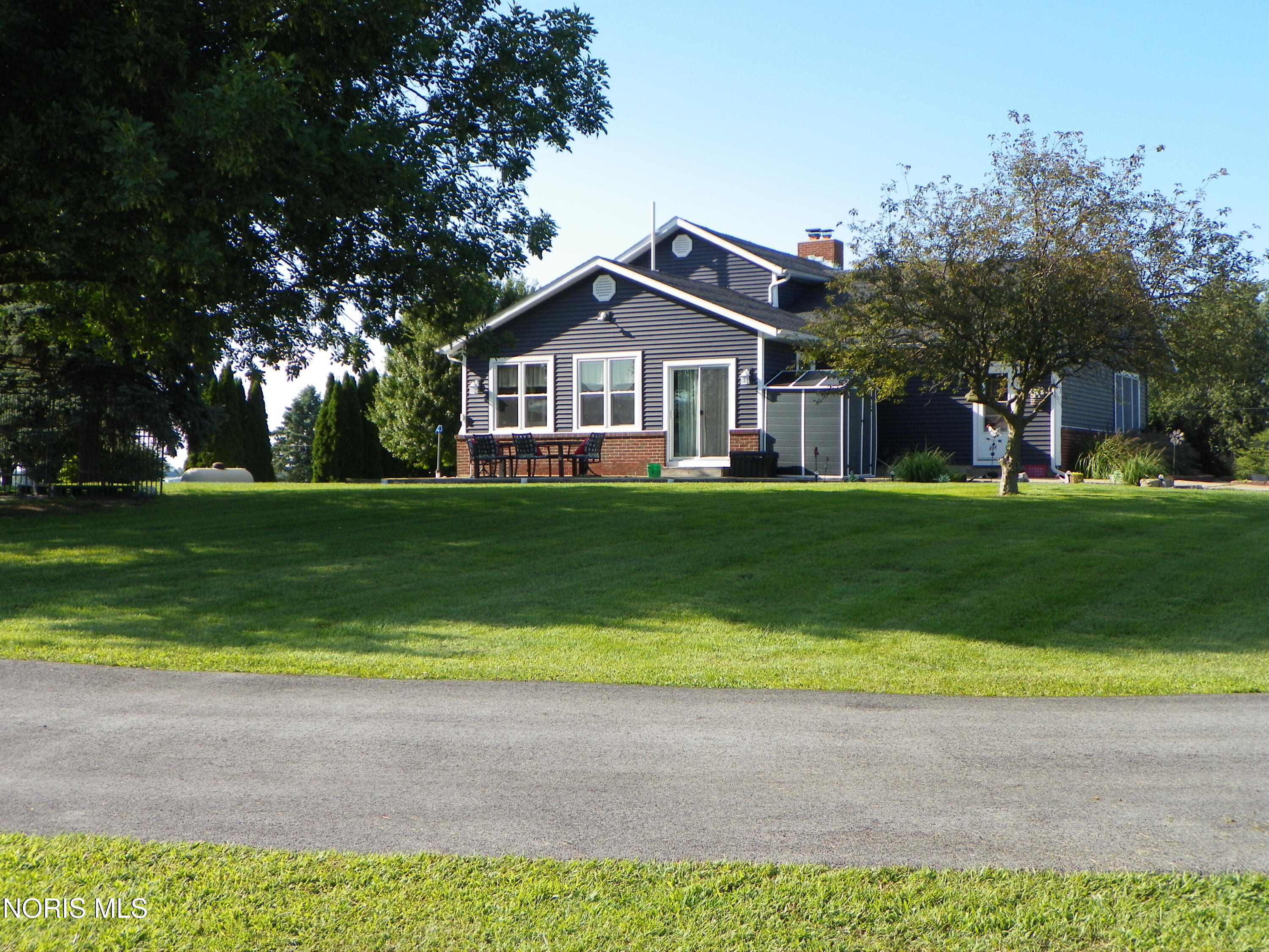 11085 County Road P — photo