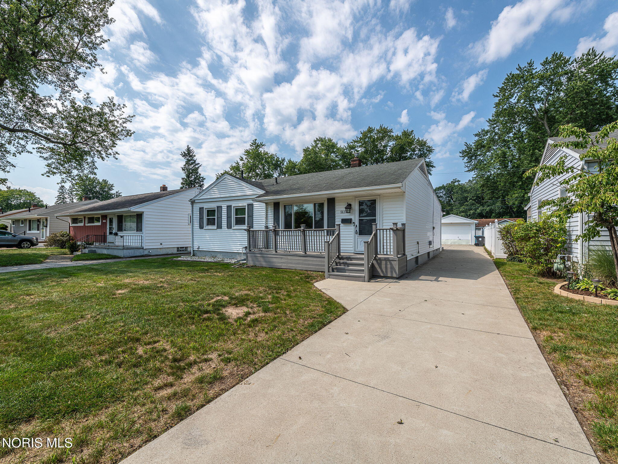 5127 Sheila Drive — photo