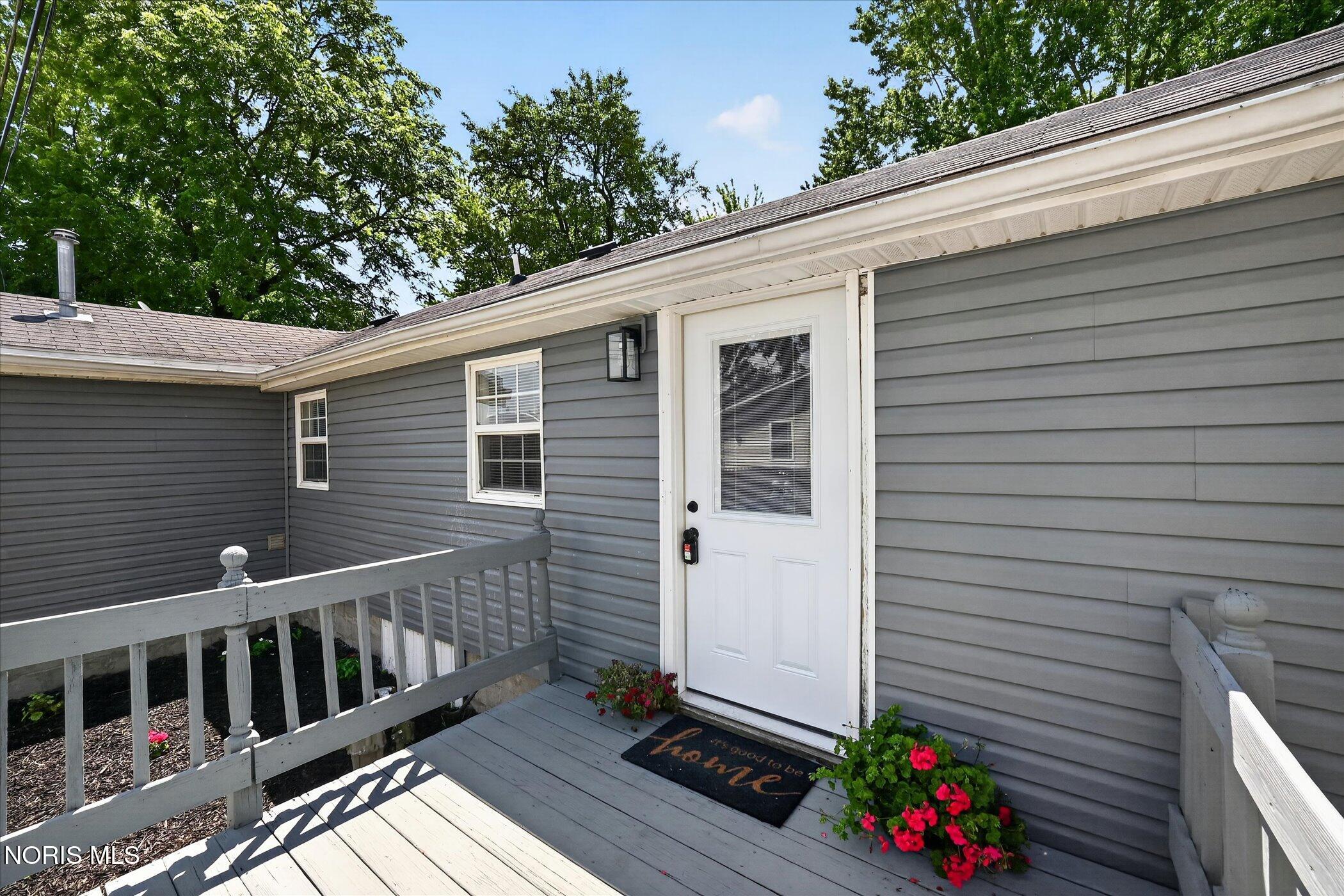 25864 Broad Street — photo