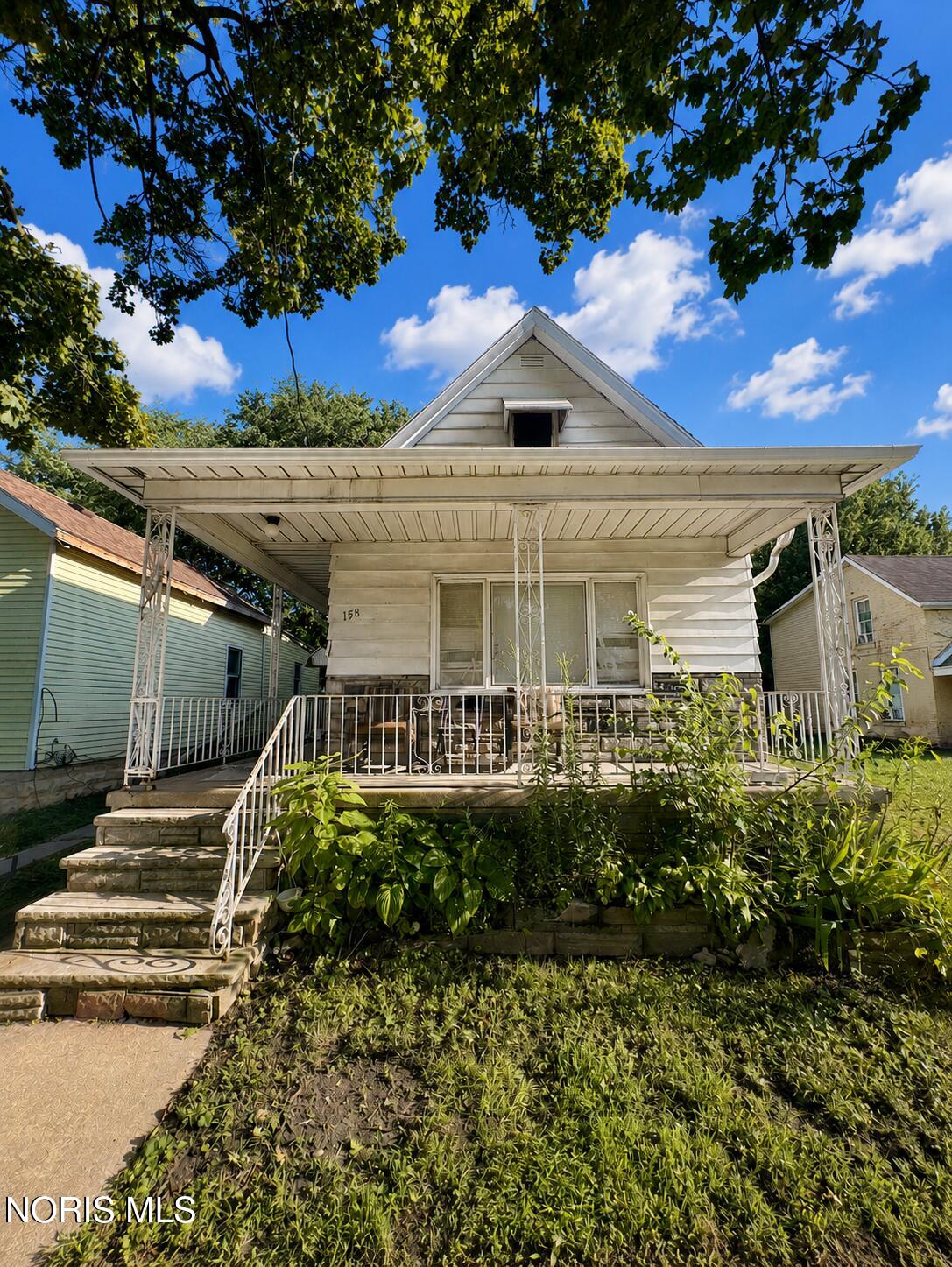 158 Everett Street — photo