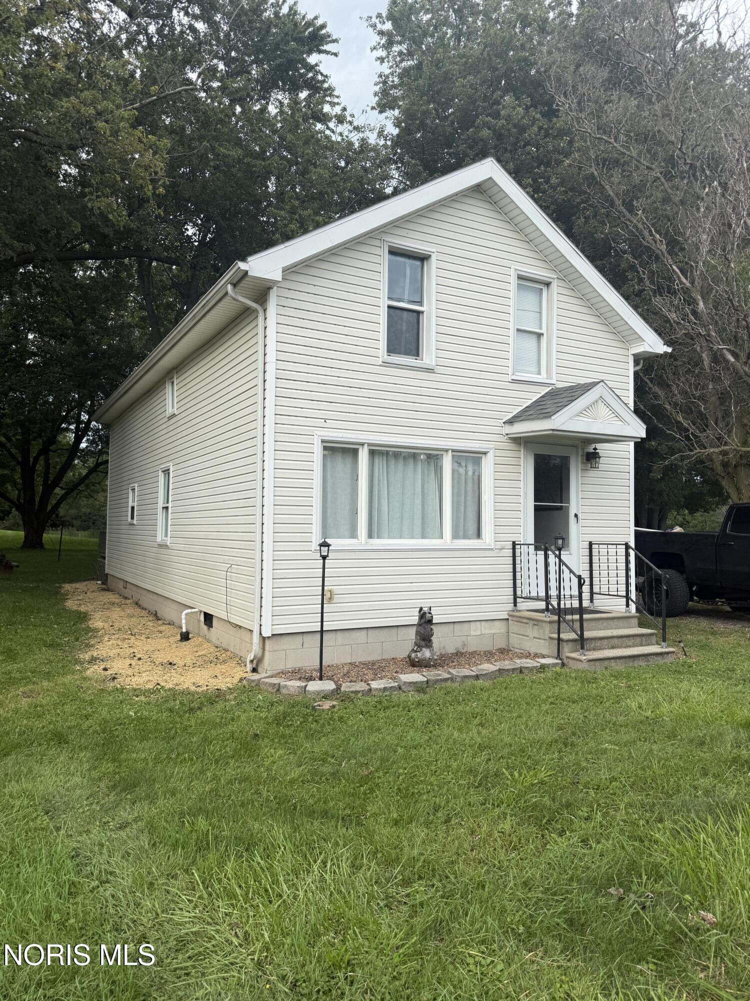 11027 Standart Road — photo