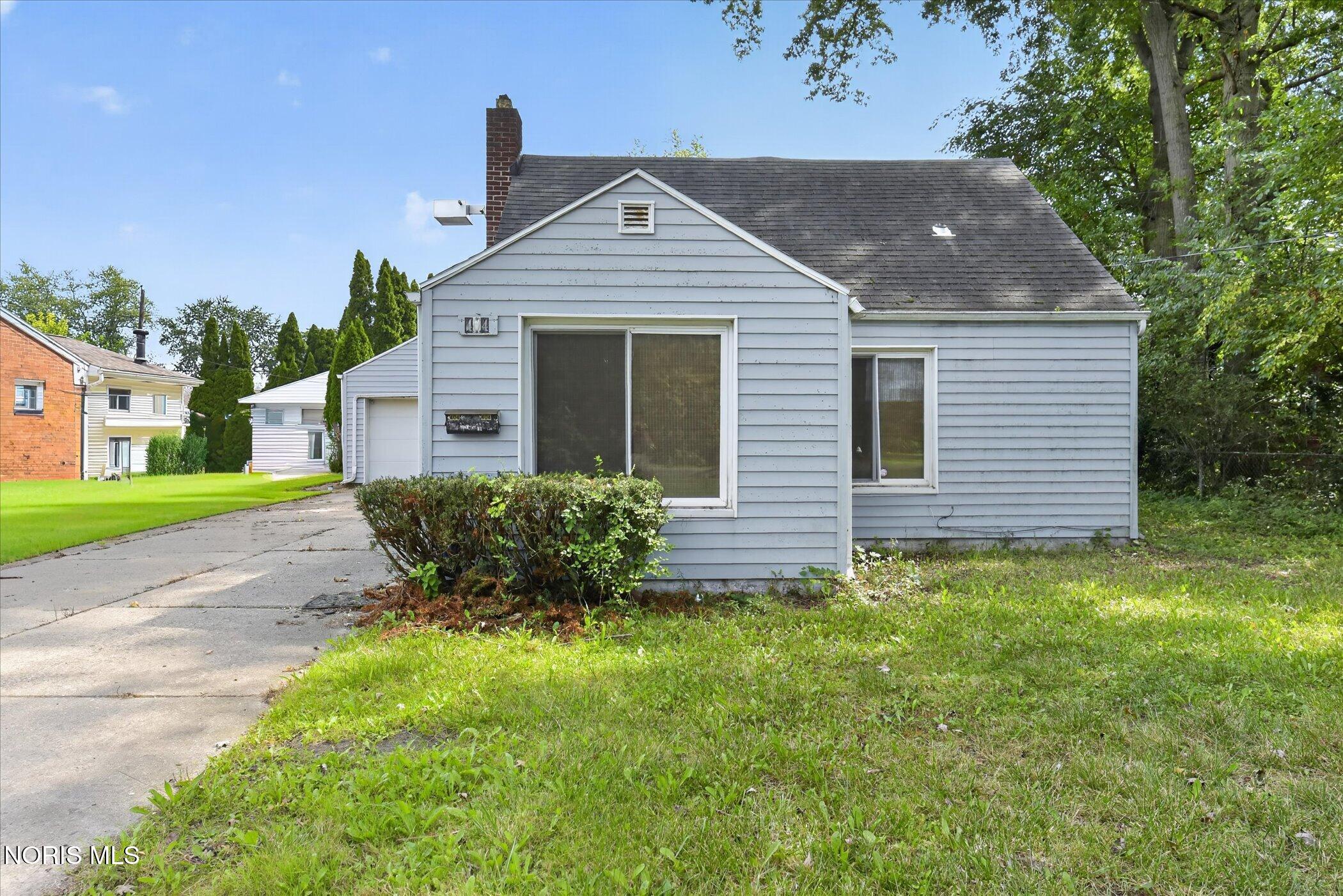 404 Teal Drive — photo