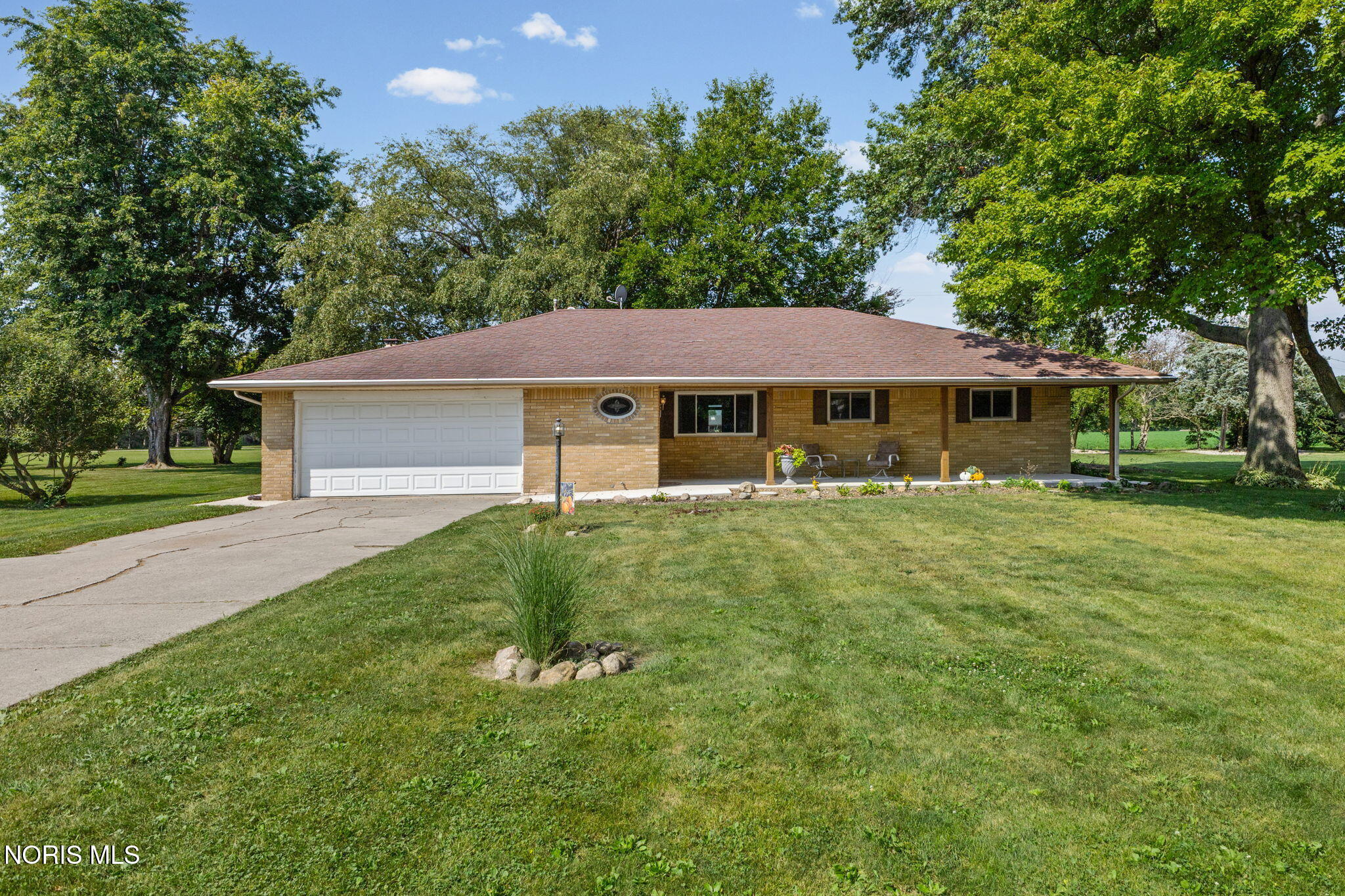 1678 N Smith Drive — photo