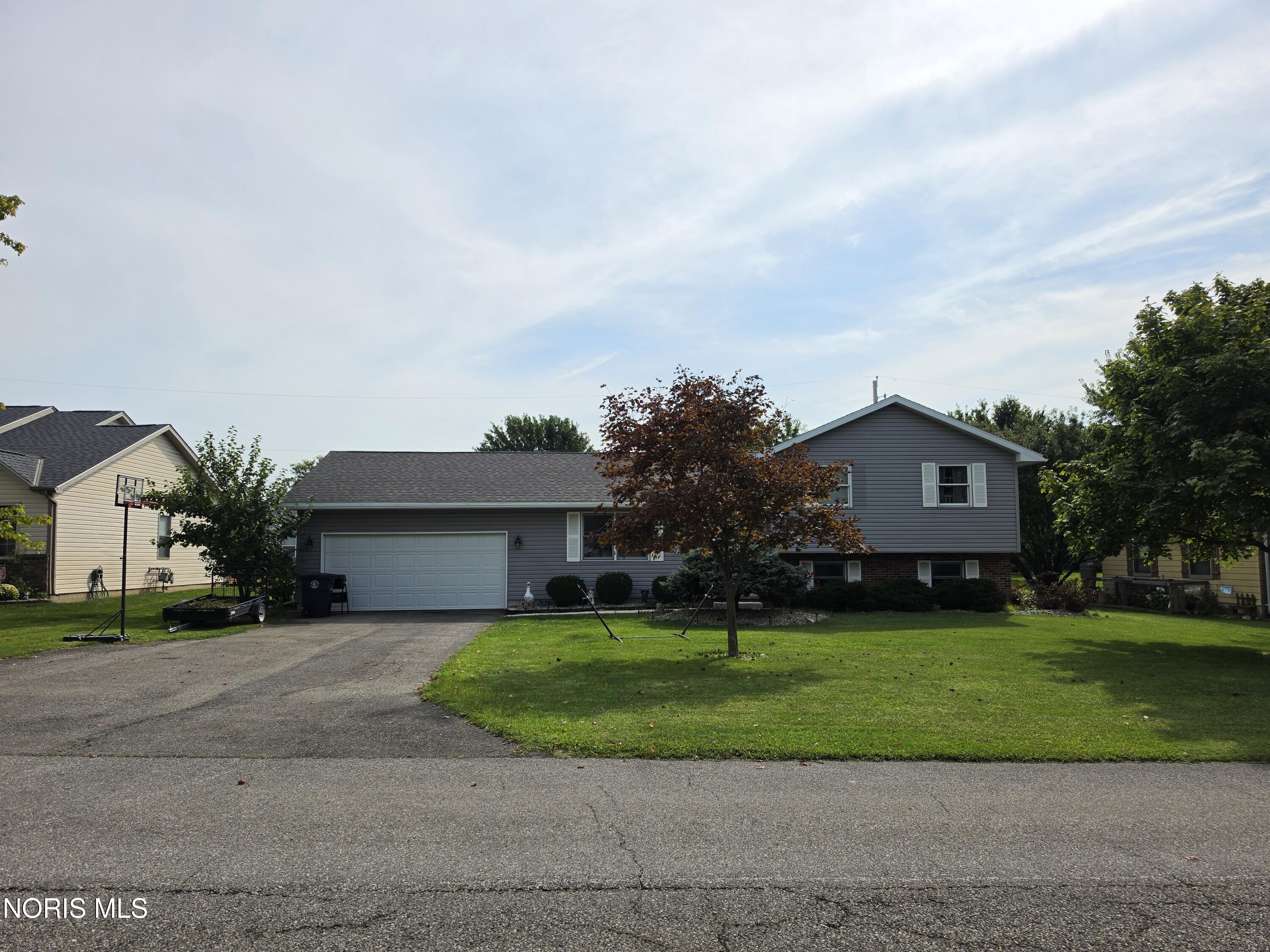 723 Chestnut Drive — photo