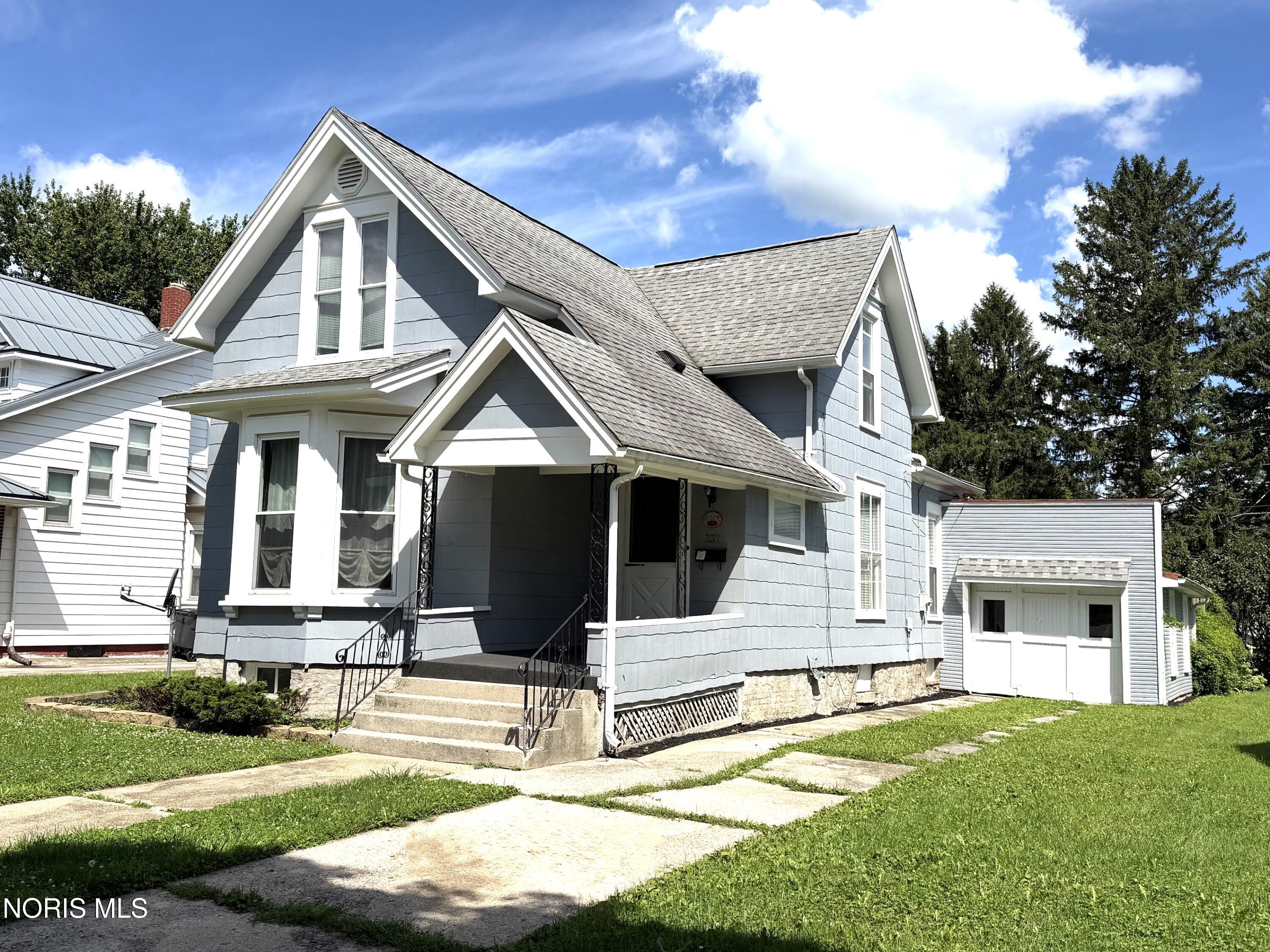 332 W Johnson Street — photo