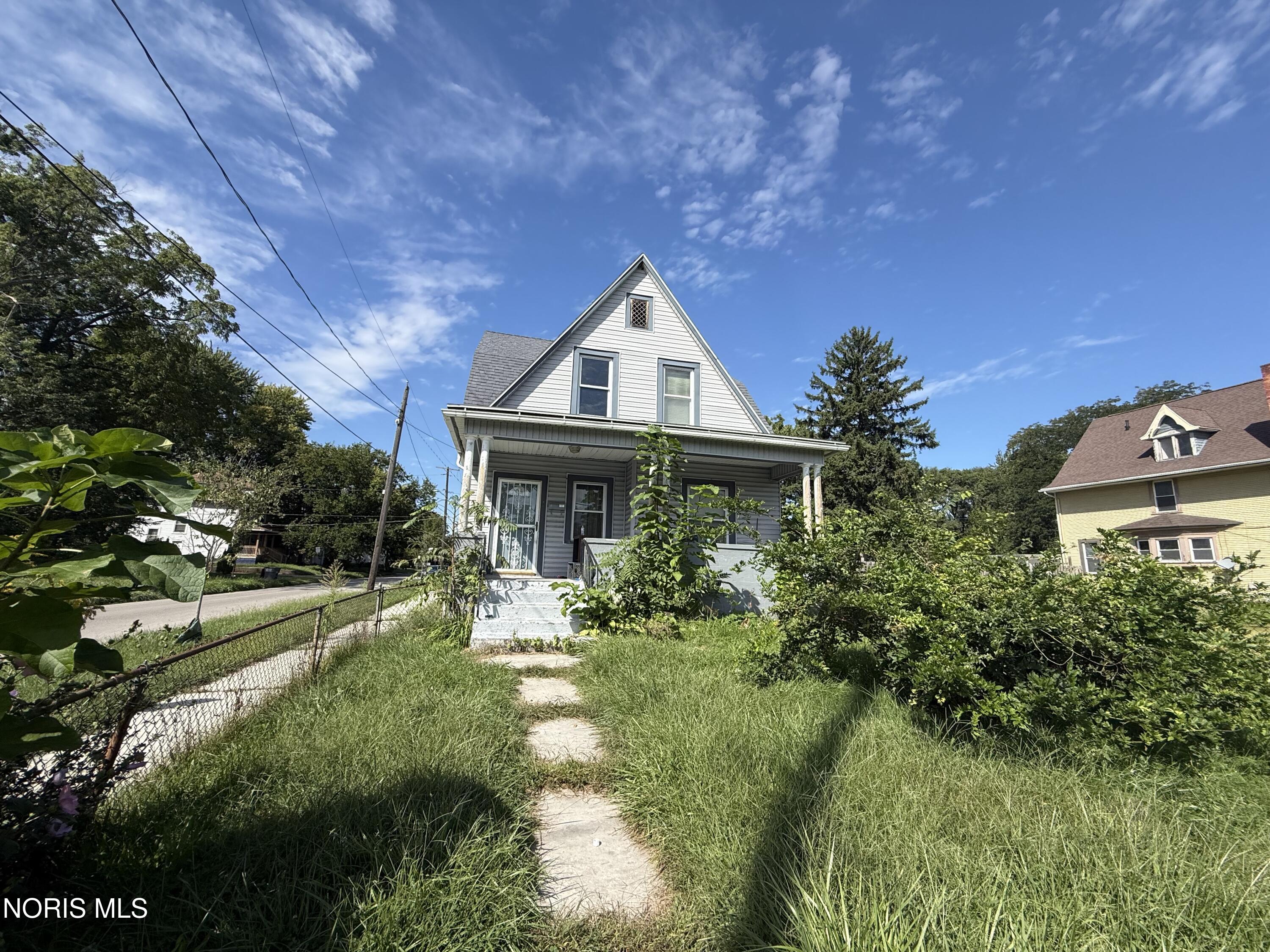 2445 Warren Street — photo