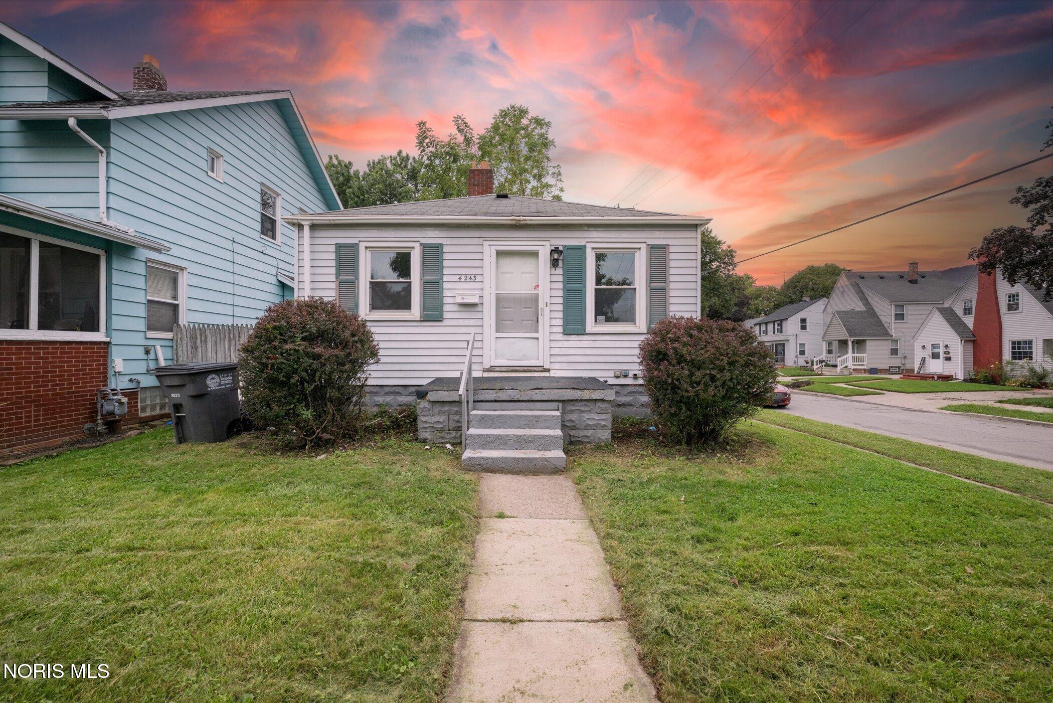 4243 Fairview Drive — photo