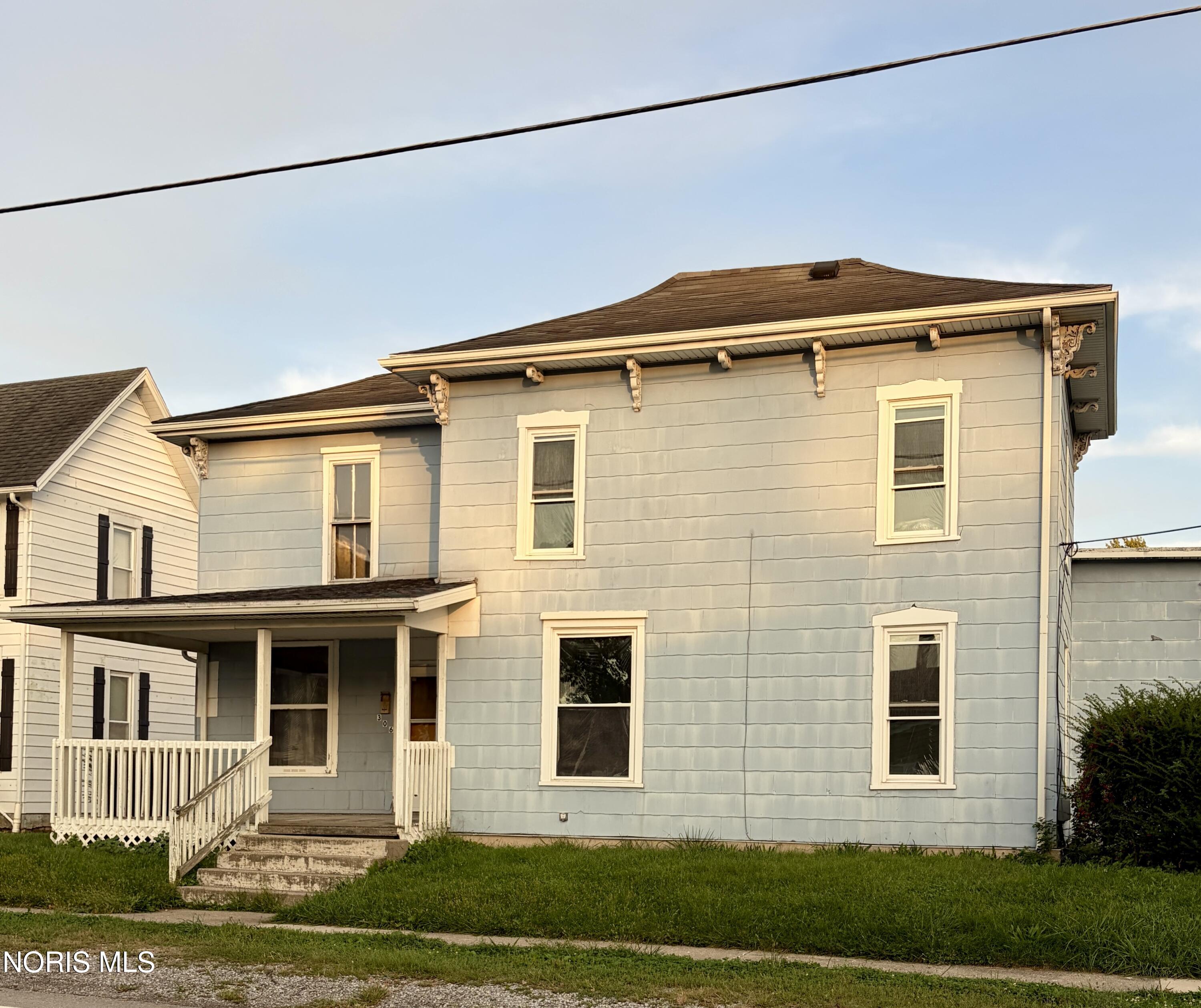 306 S Main Street — photo
