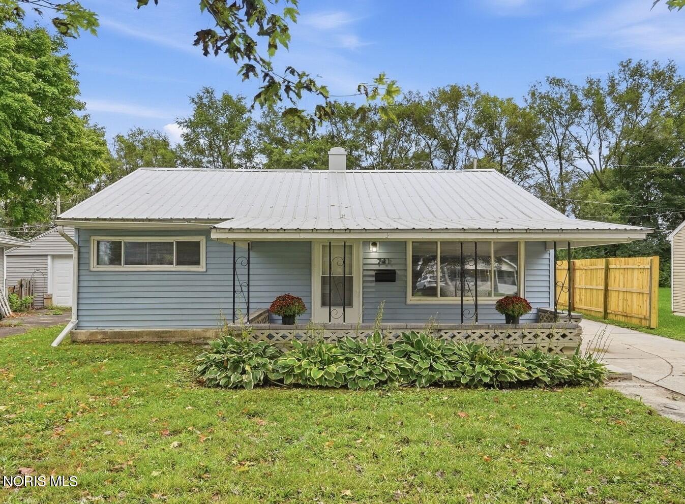 741 Circle Drive — photo