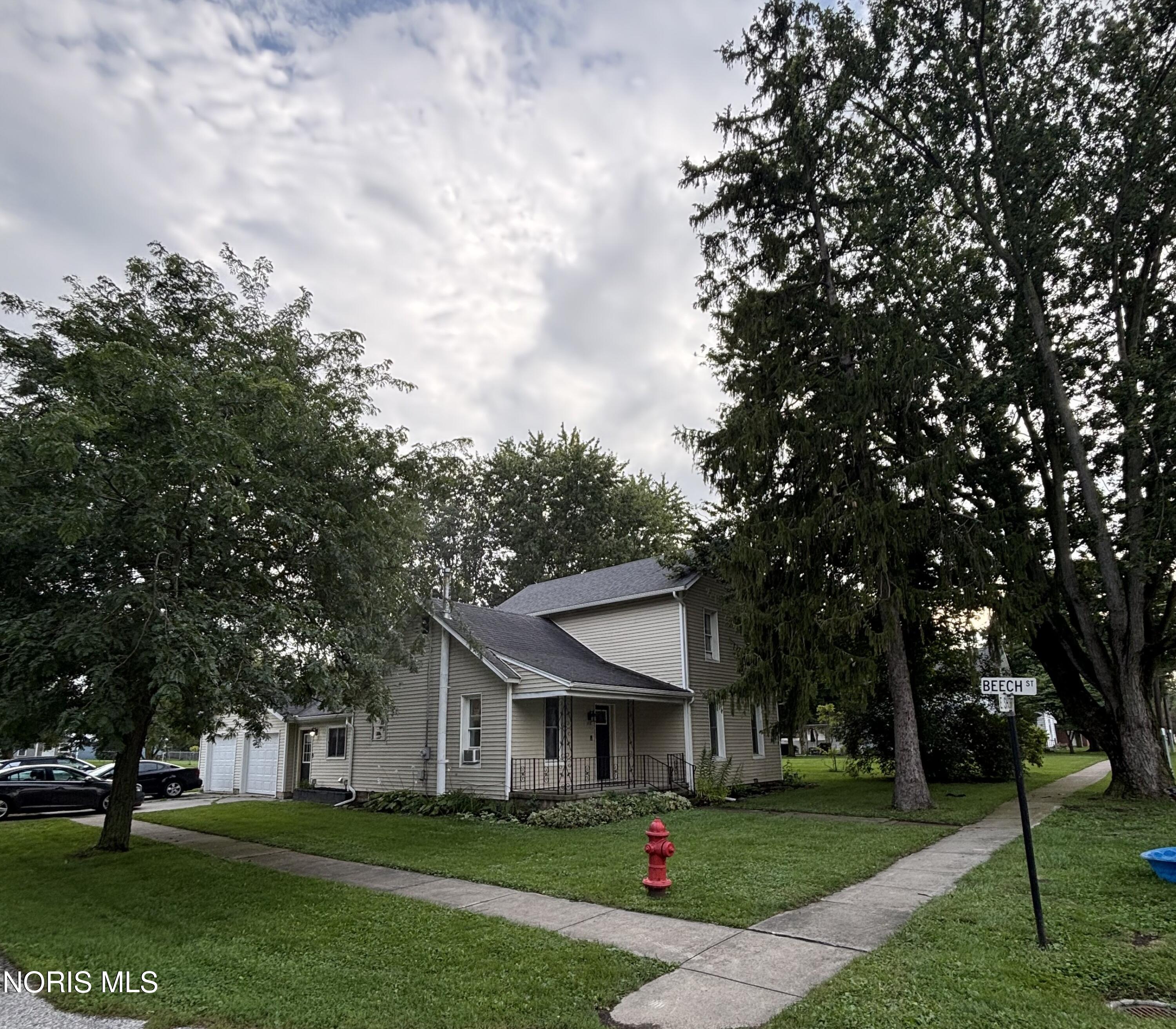 112 E Short Street — photo