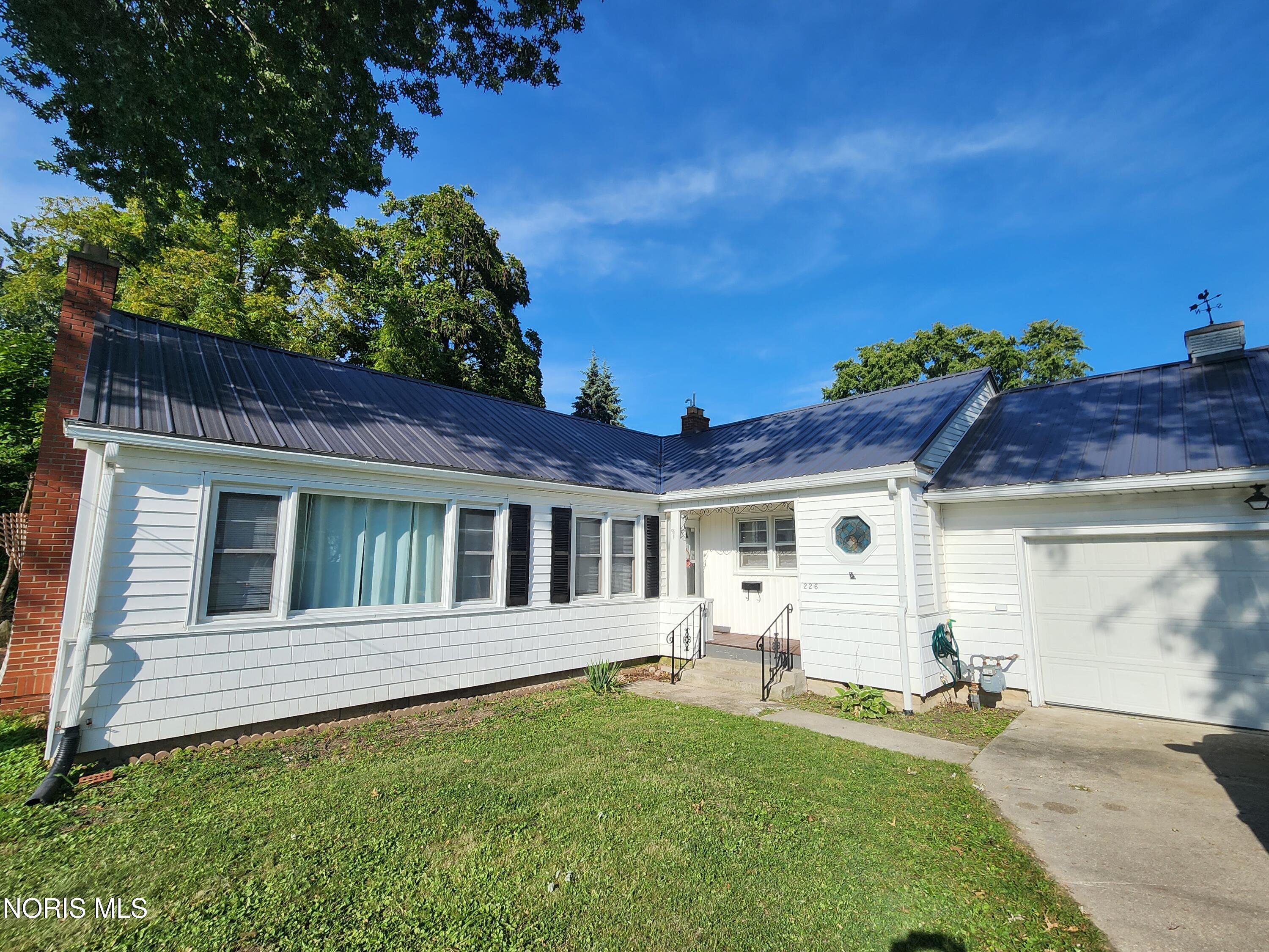 226 Spencer Drive — photo