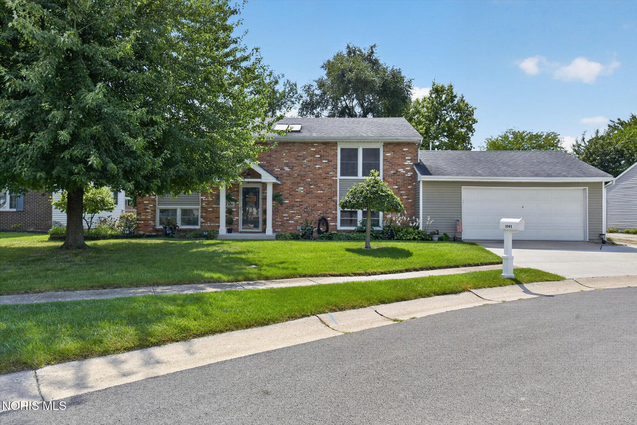 1041 E Elm Tree Road — photo