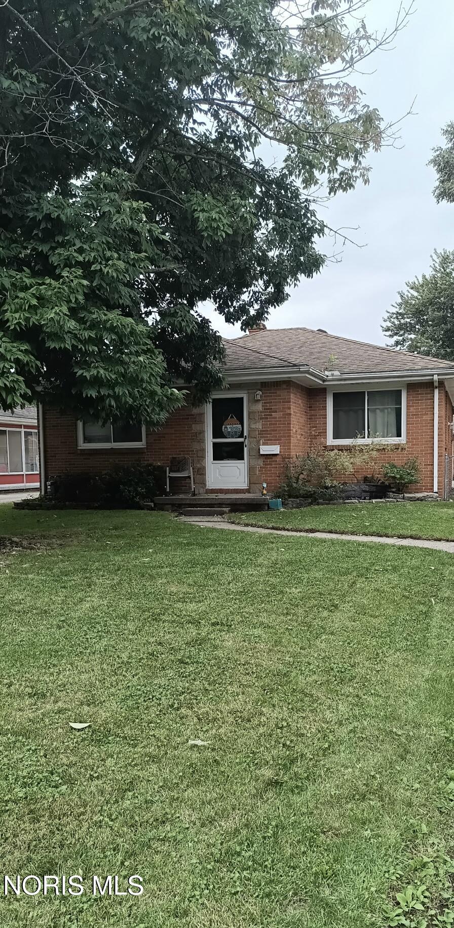 5545 Sunnyside Drive — photo