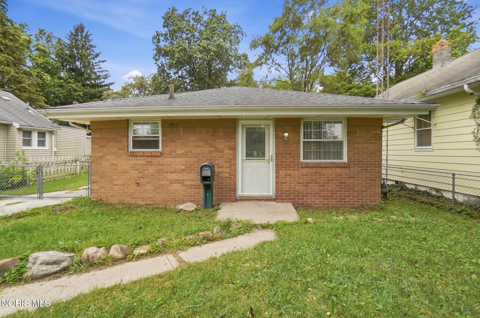 4917 Bowser Drive — photo