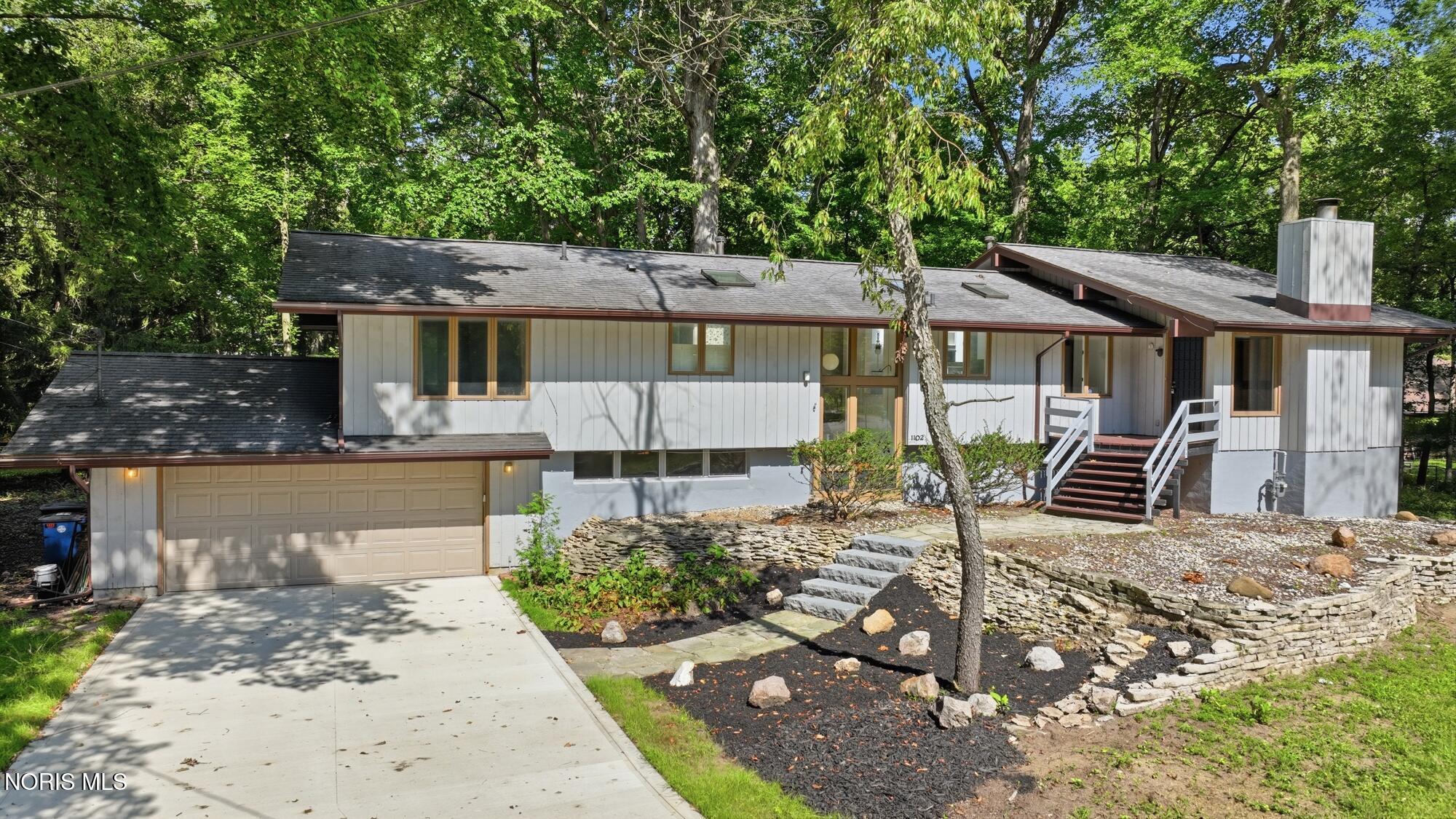 1102 Melrose Street — photo