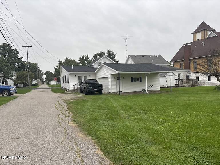 124 E Maple Street, Deshler, OH 43516 — photo 2