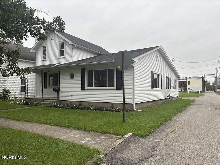124 E Maple Street, Deshler, OH 43516 — photo 3