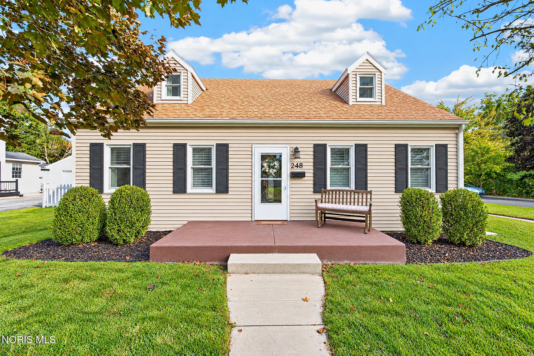 248 E Hobart Avenue — photo